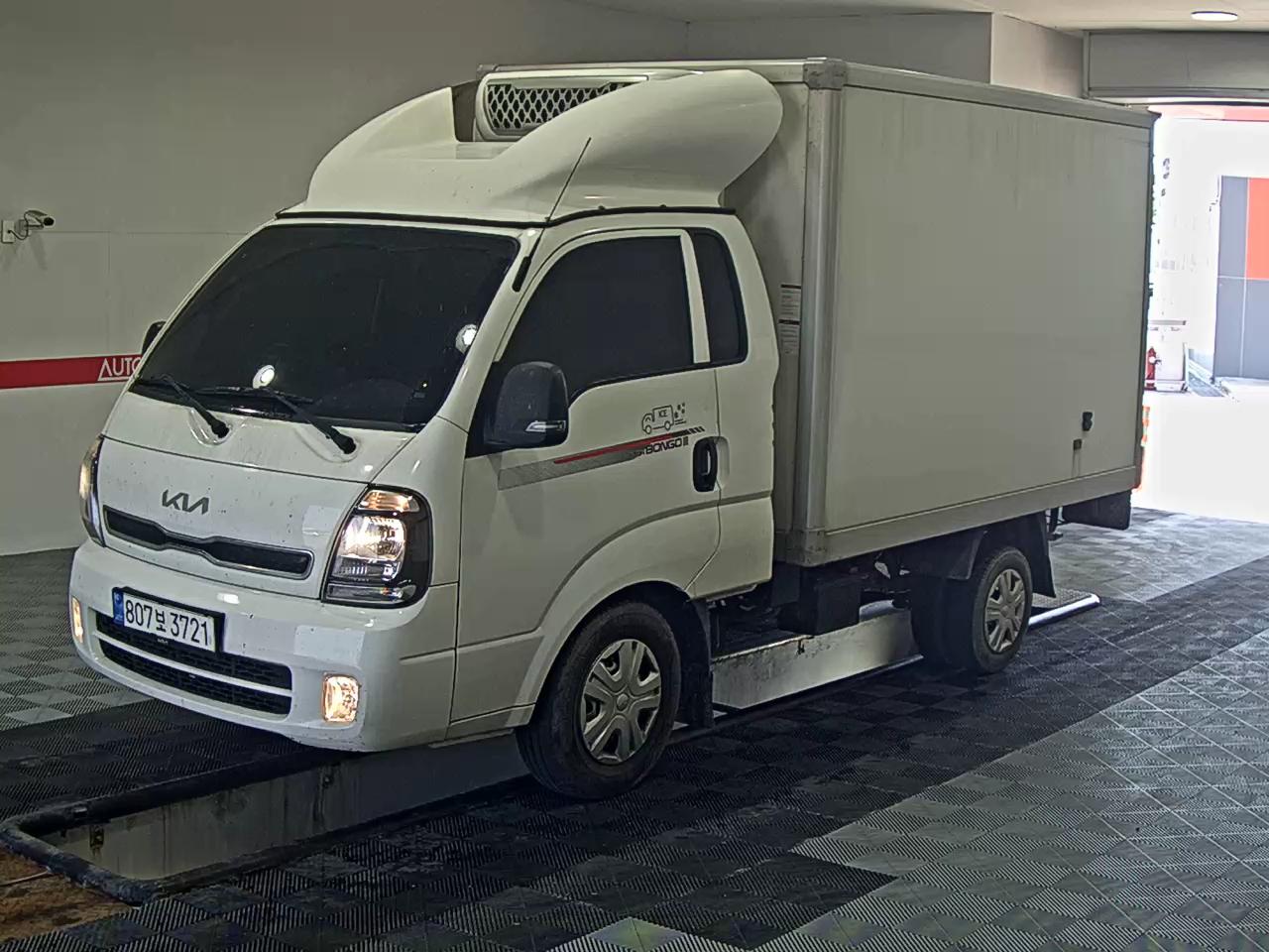 KIA BONGO III CARGO FREEZER BOX TRUCK