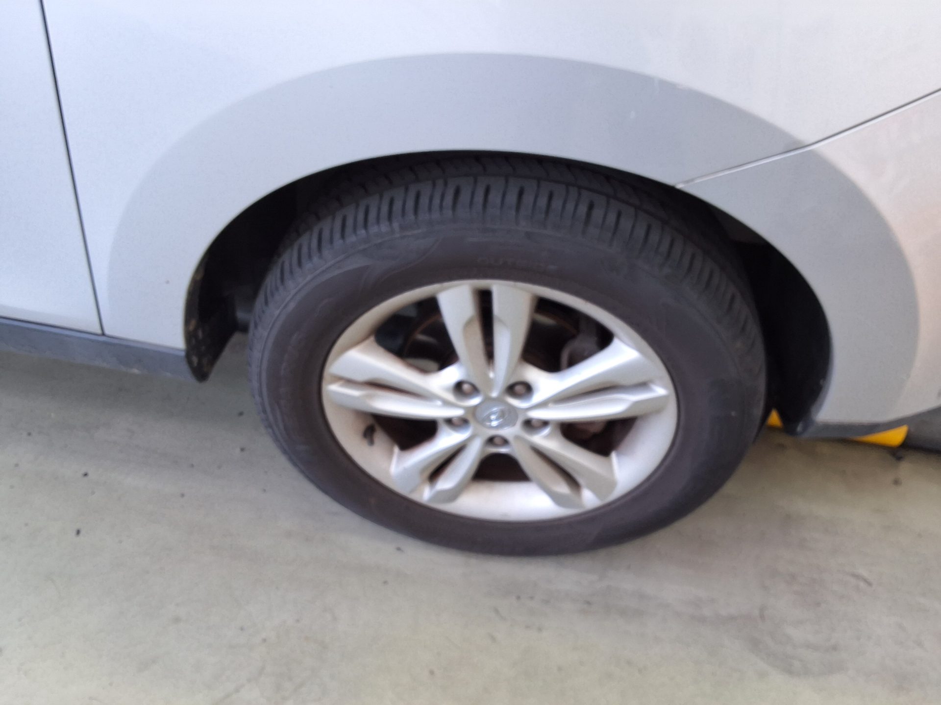 2010 - hyundai tucson