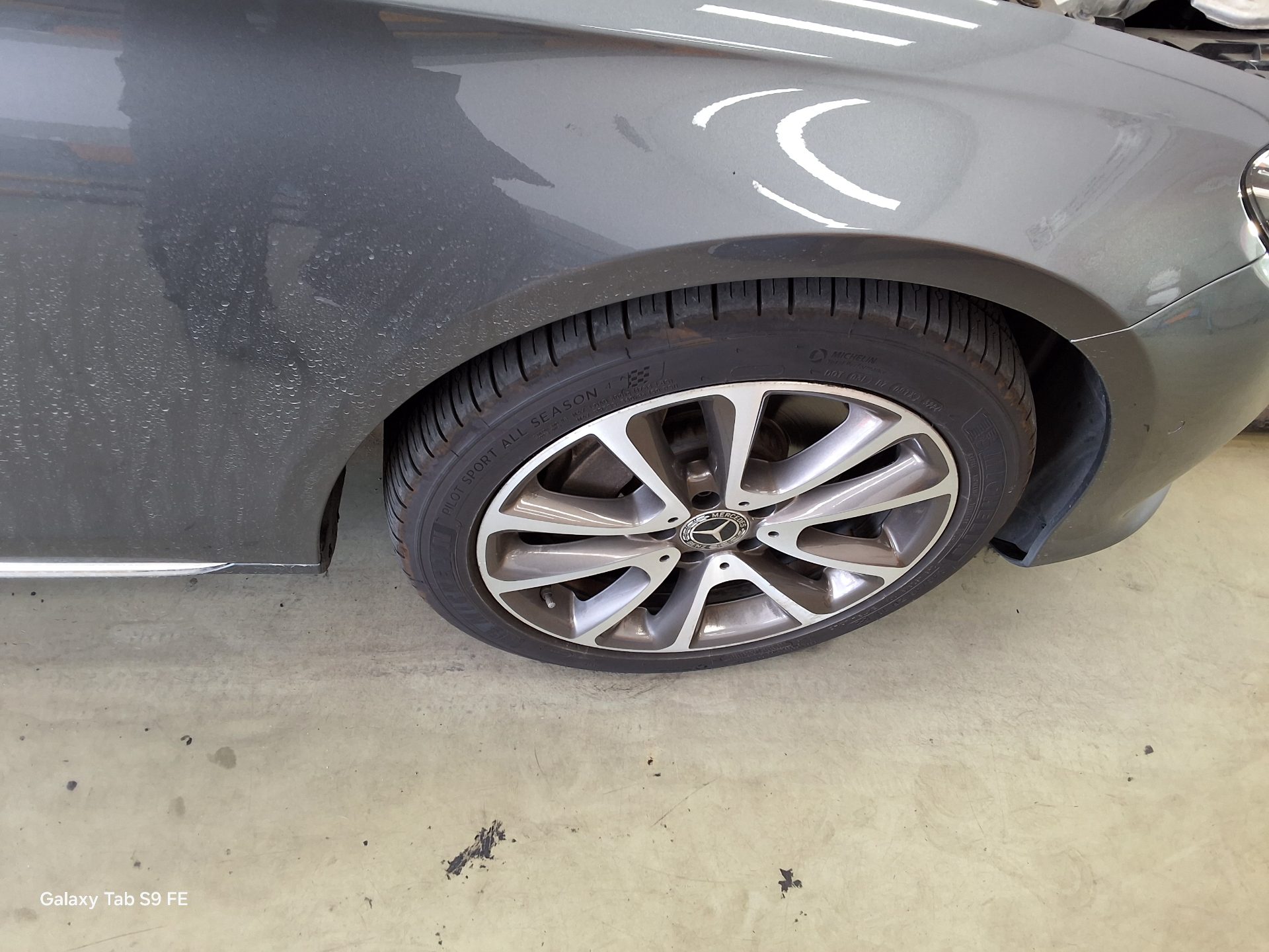 2019 - mercedes-benz e300