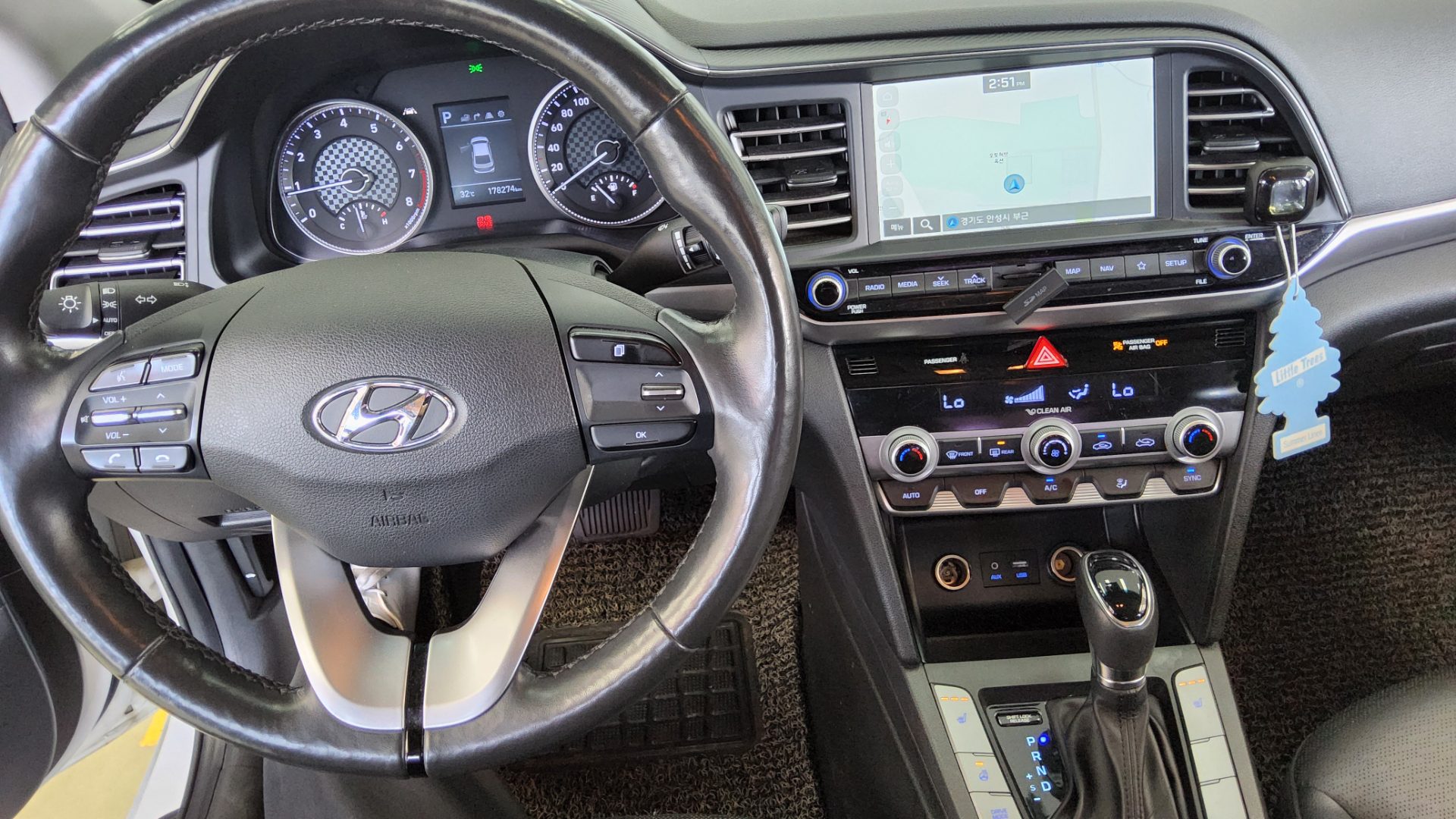 2019 - hyundai avante