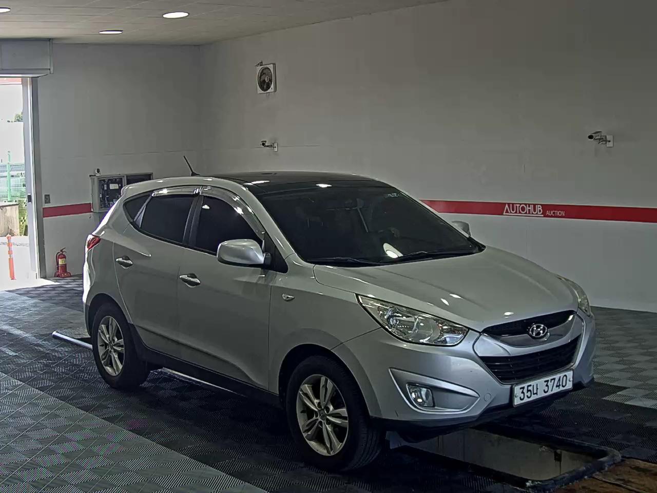 2010 - hyundai tucson