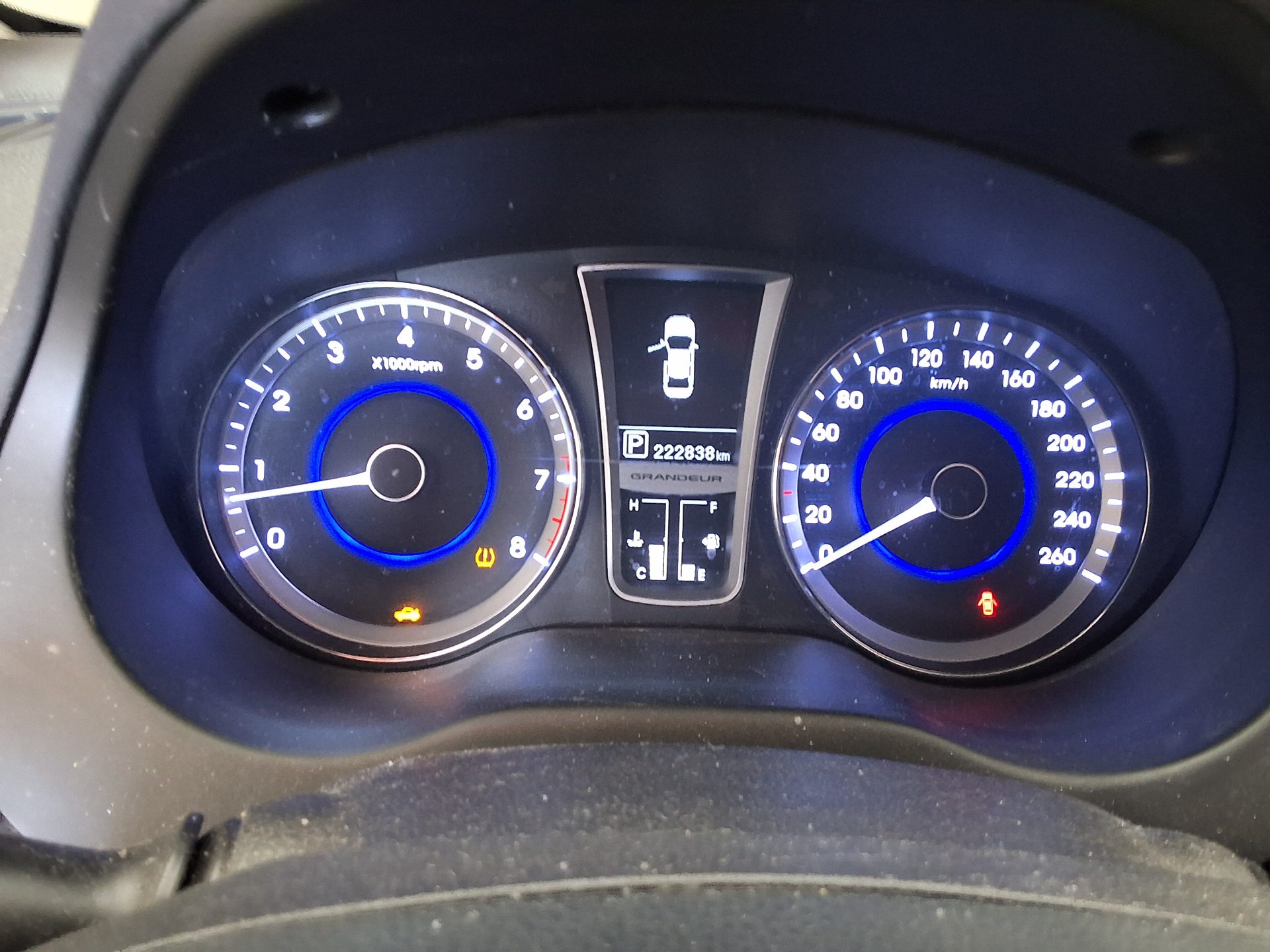 2011 - hyundai grandeur