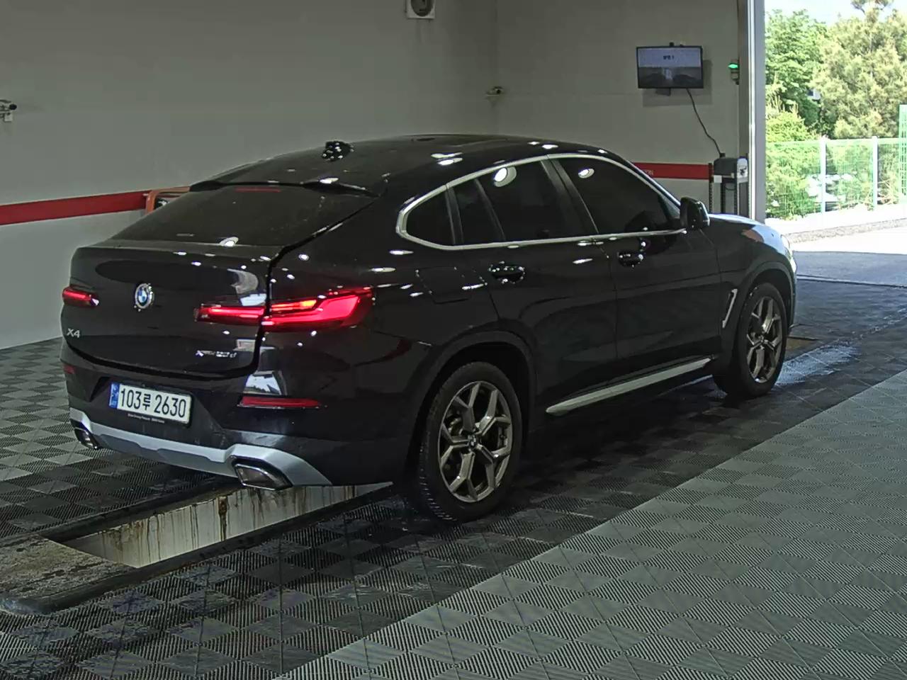 2022 - bmw x4