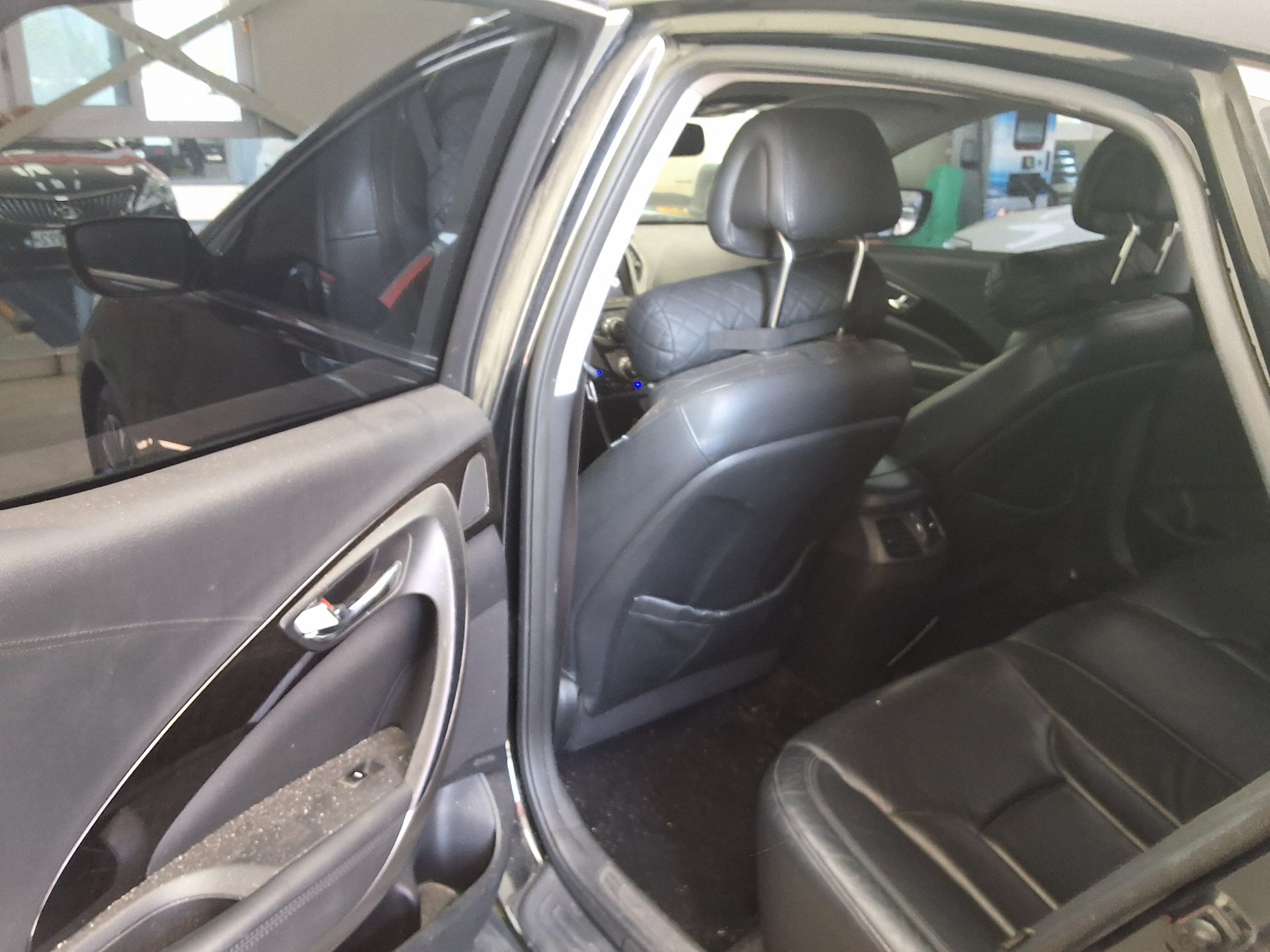 2011 - hyundai grandeur