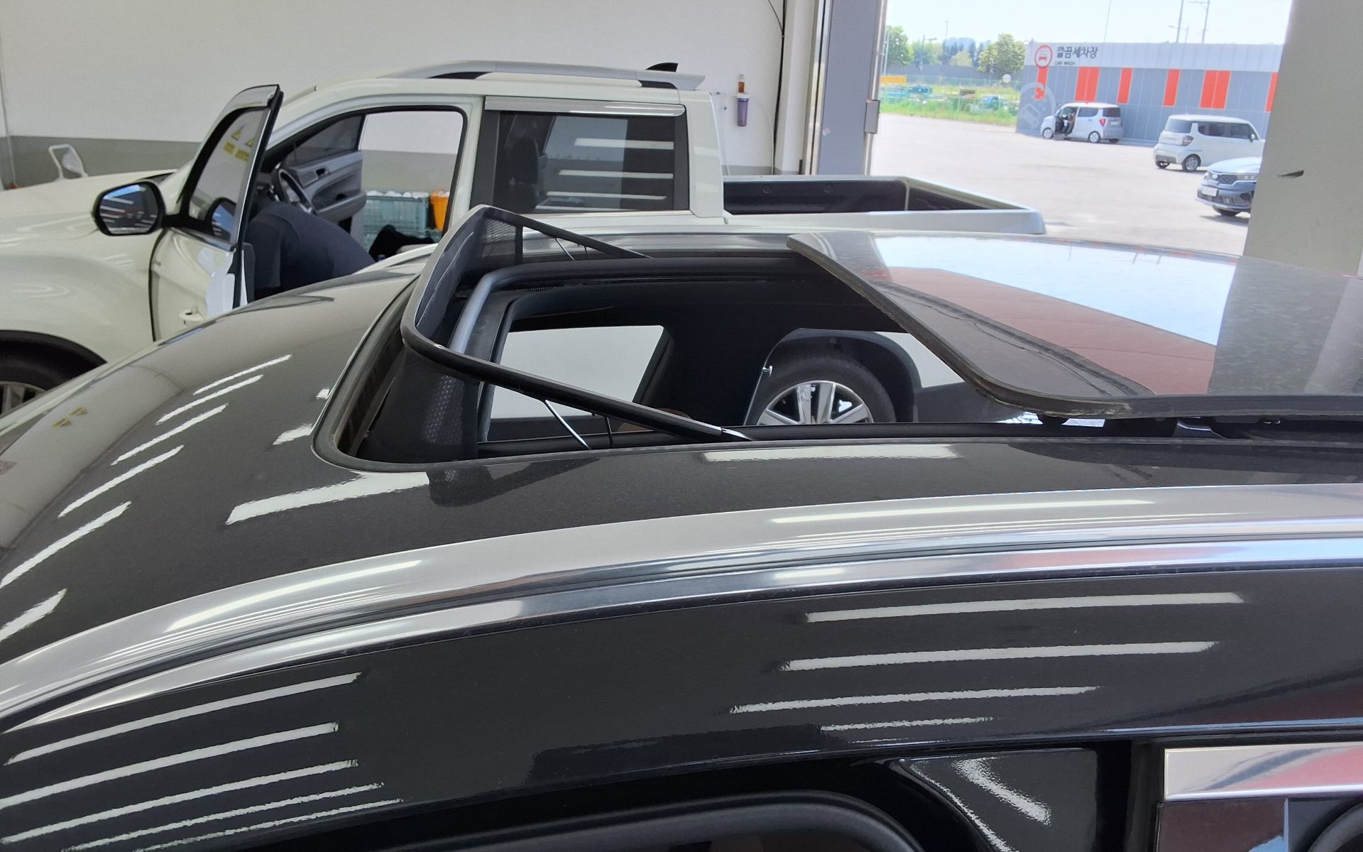 2023 - genesis gv70