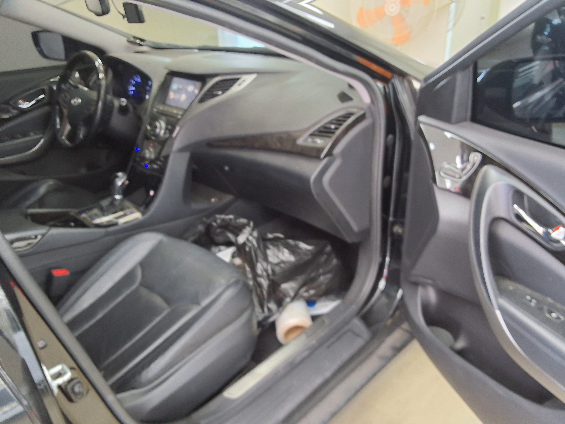 2011 - hyundai grandeur