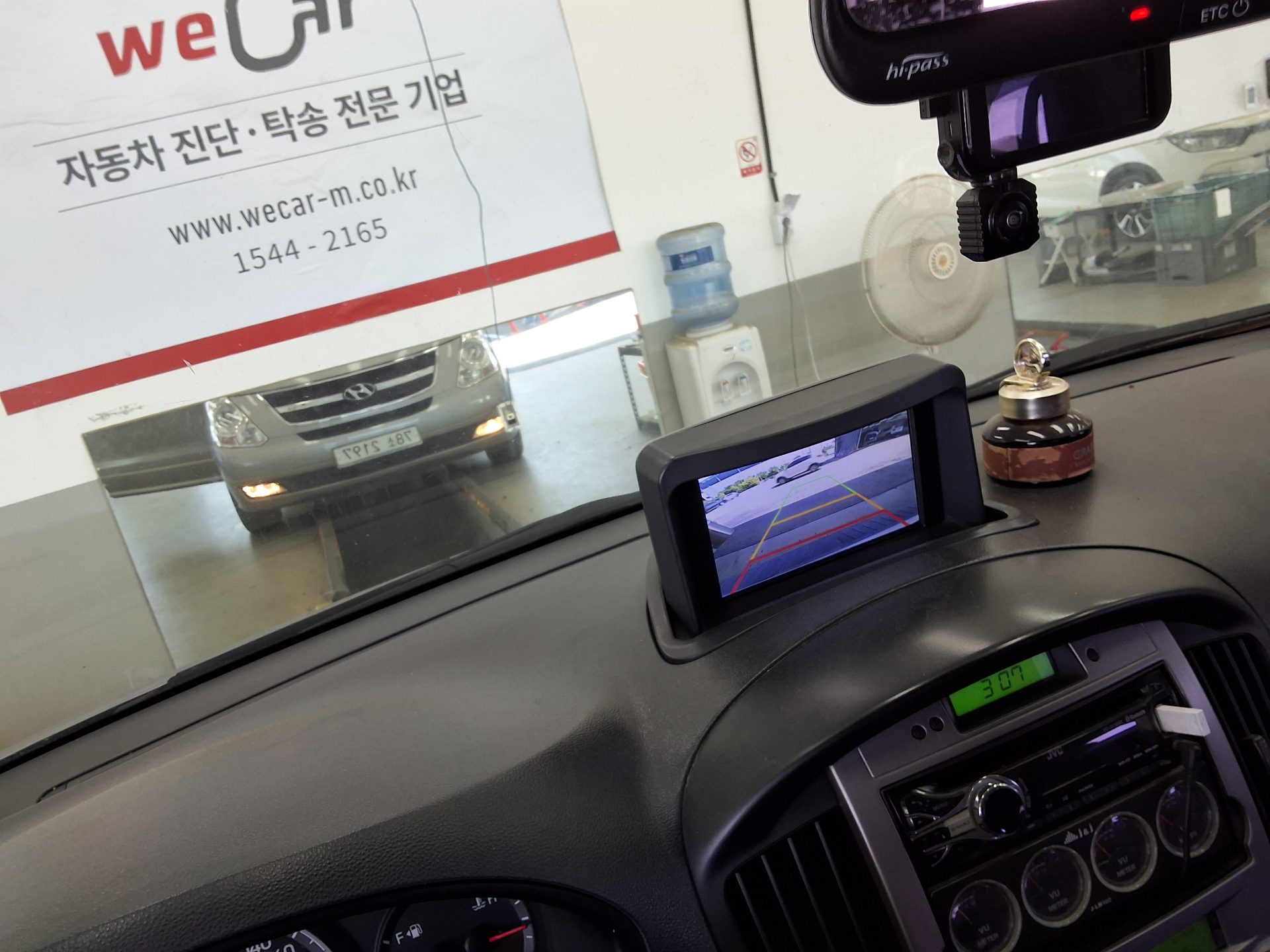 2012 - hyundai grand starex