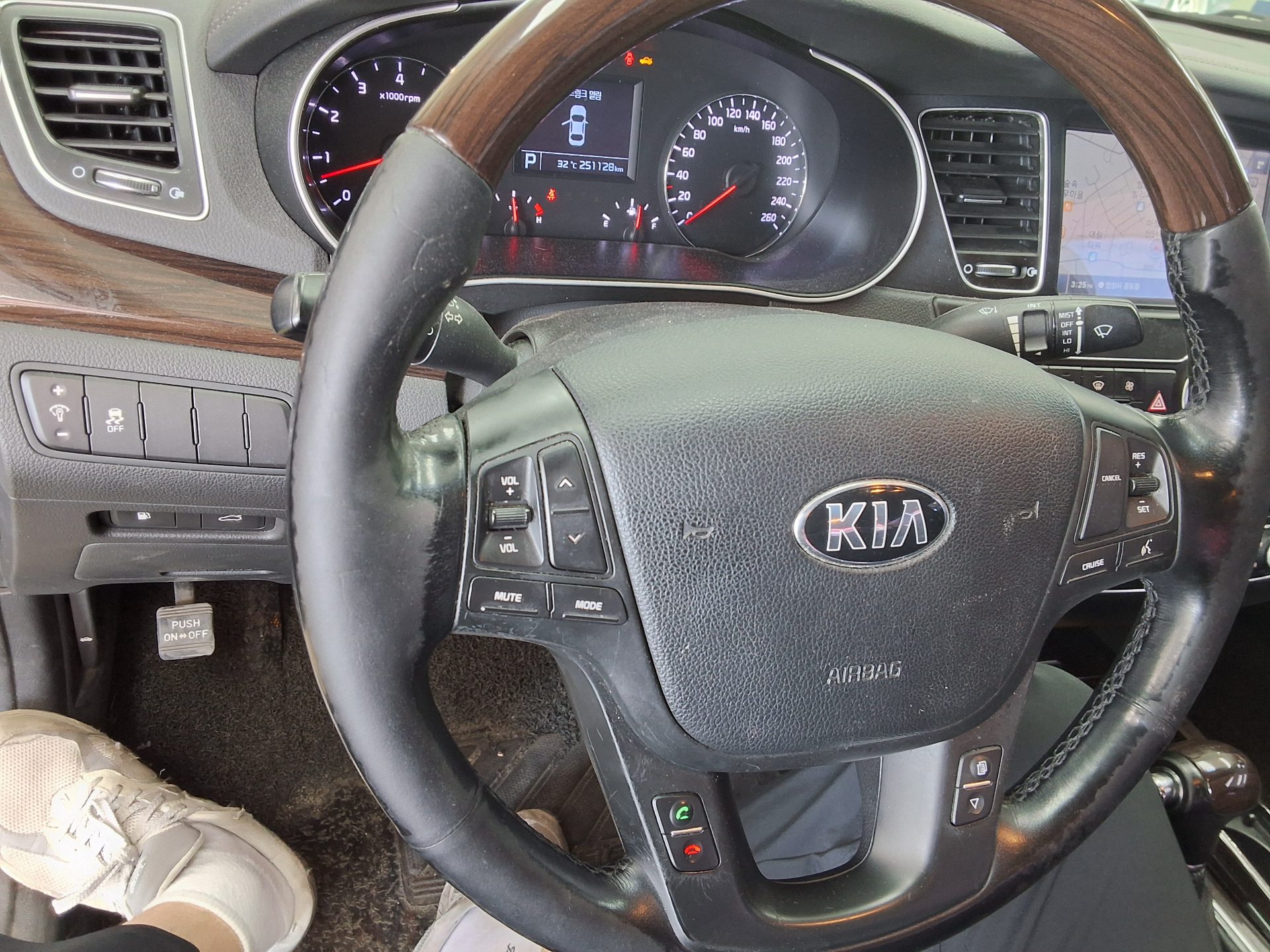 2015 - kia k7