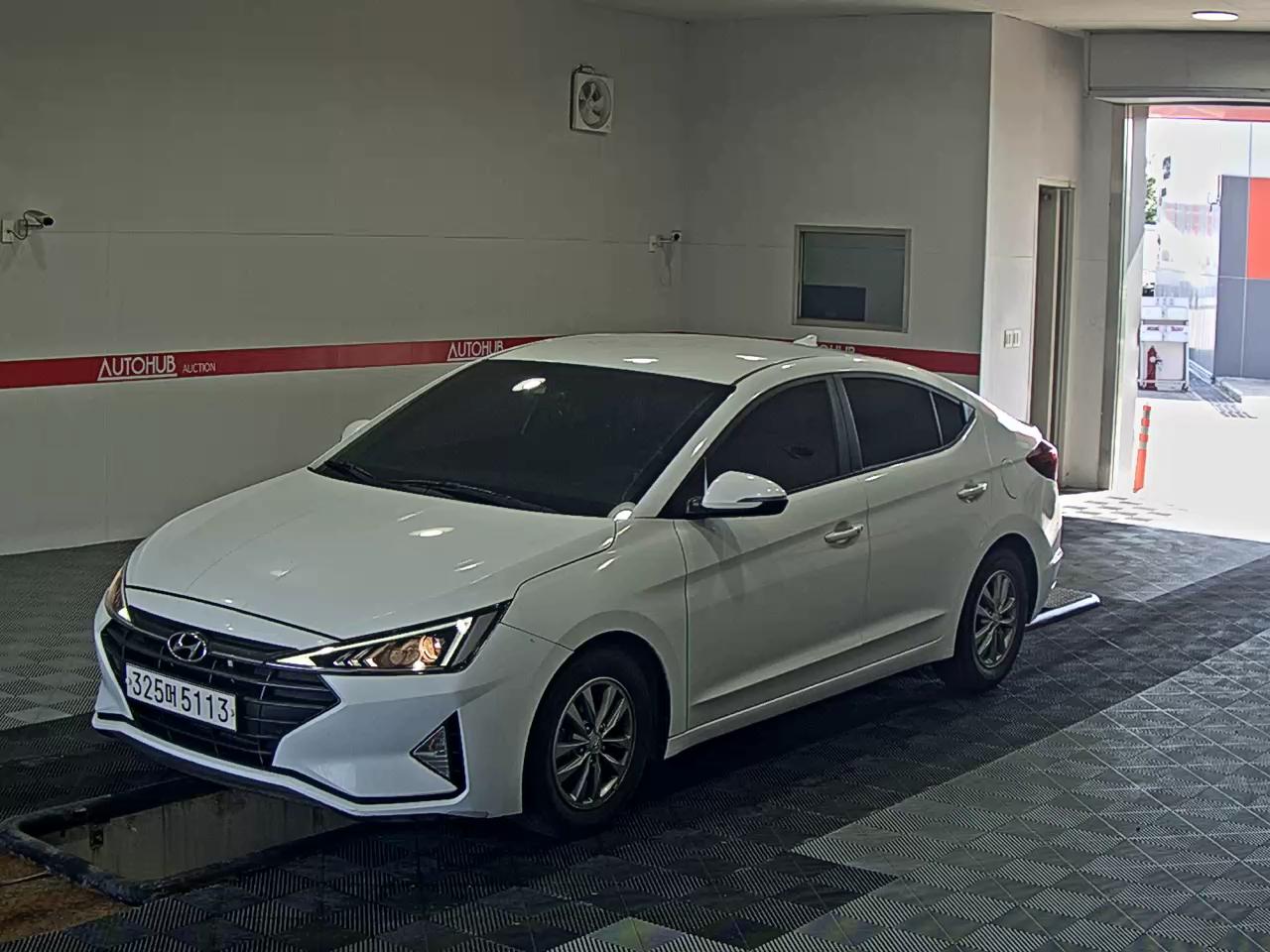 HYUNDAI AVANTE LPi RENTAL CAR