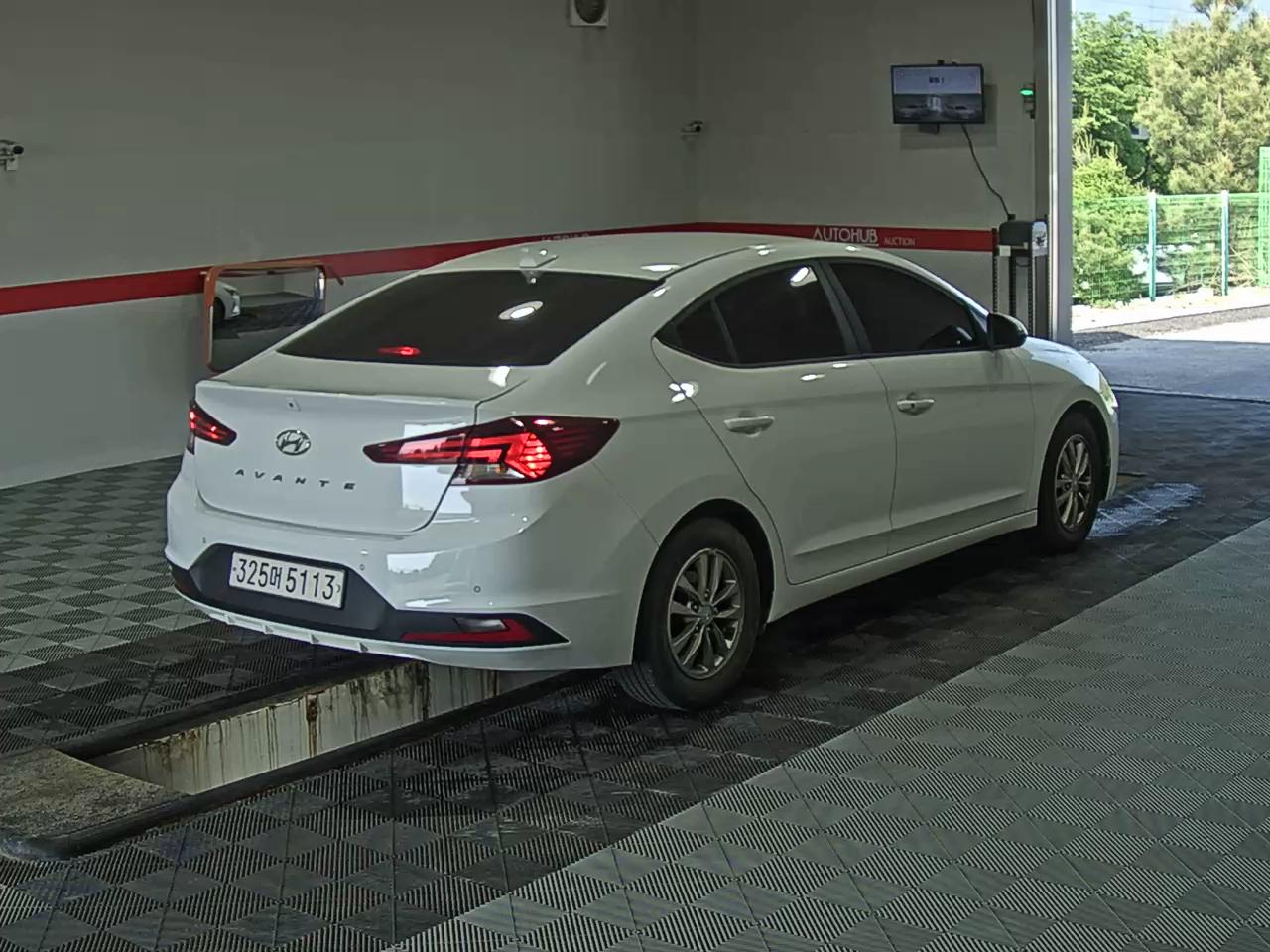 2019 - hyundai avante