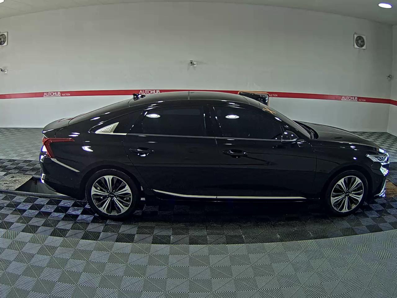 2024 - kia k8