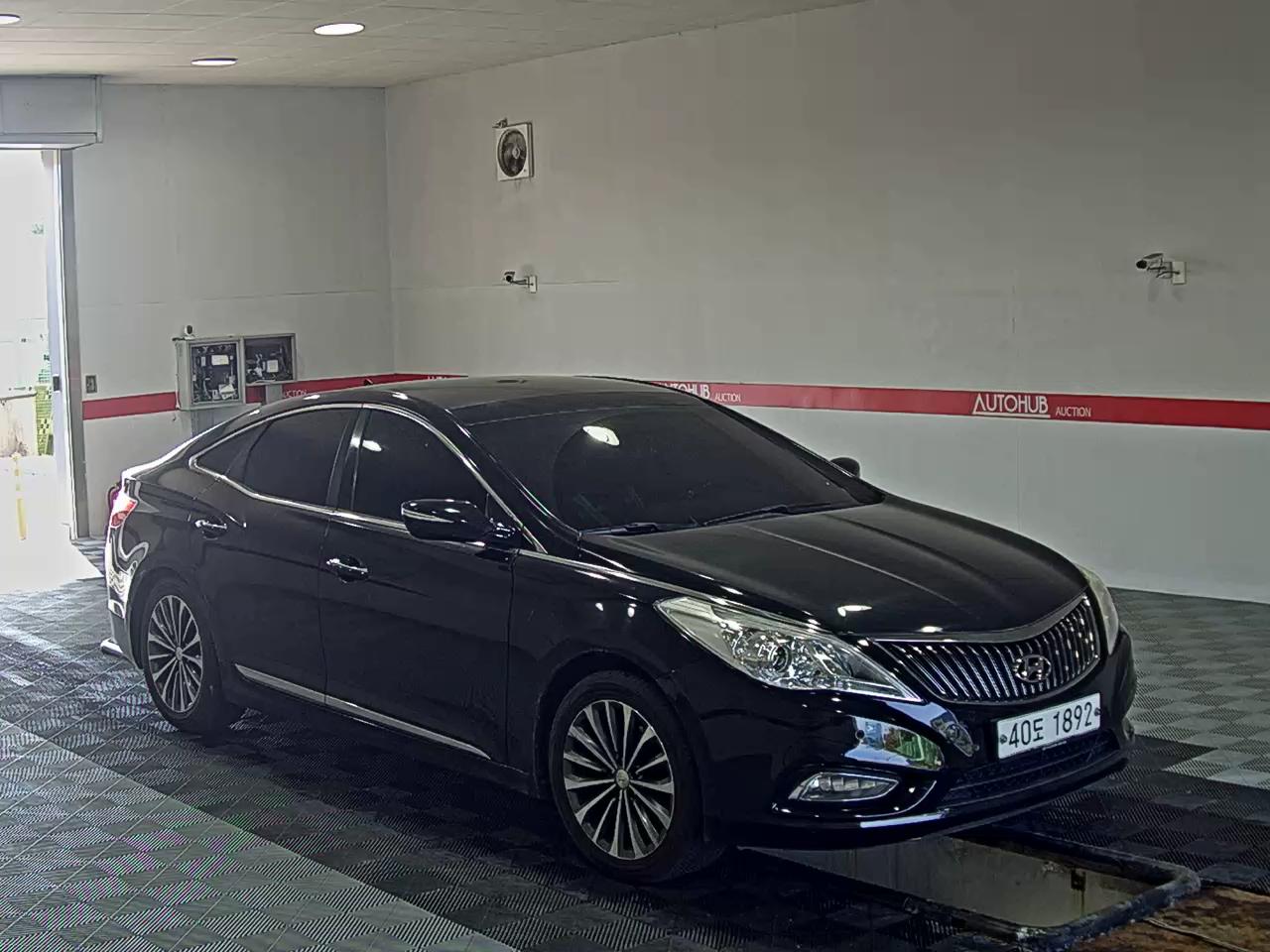 2011 - hyundai grandeur