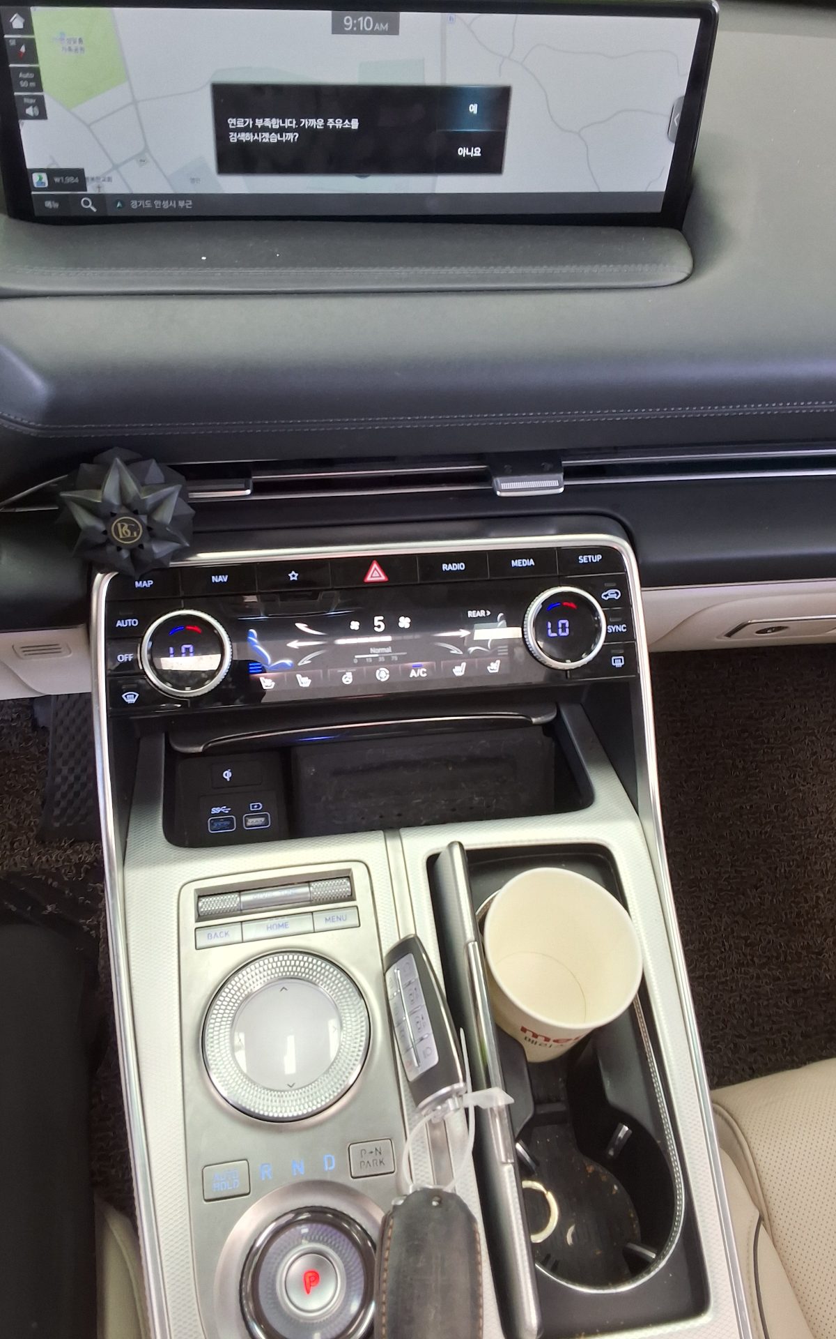 2022 - genesis gv80