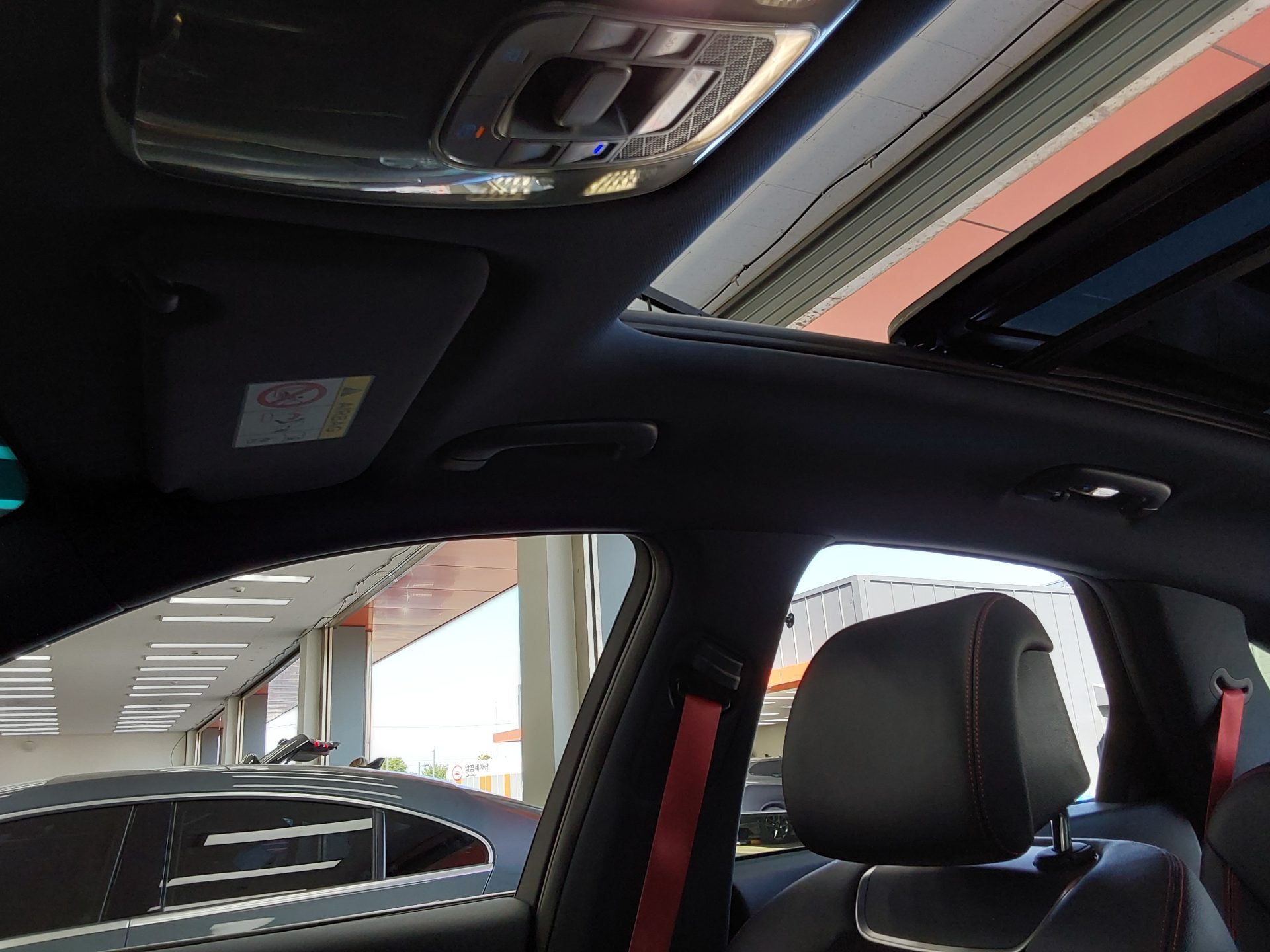 2021 - genesis gv70