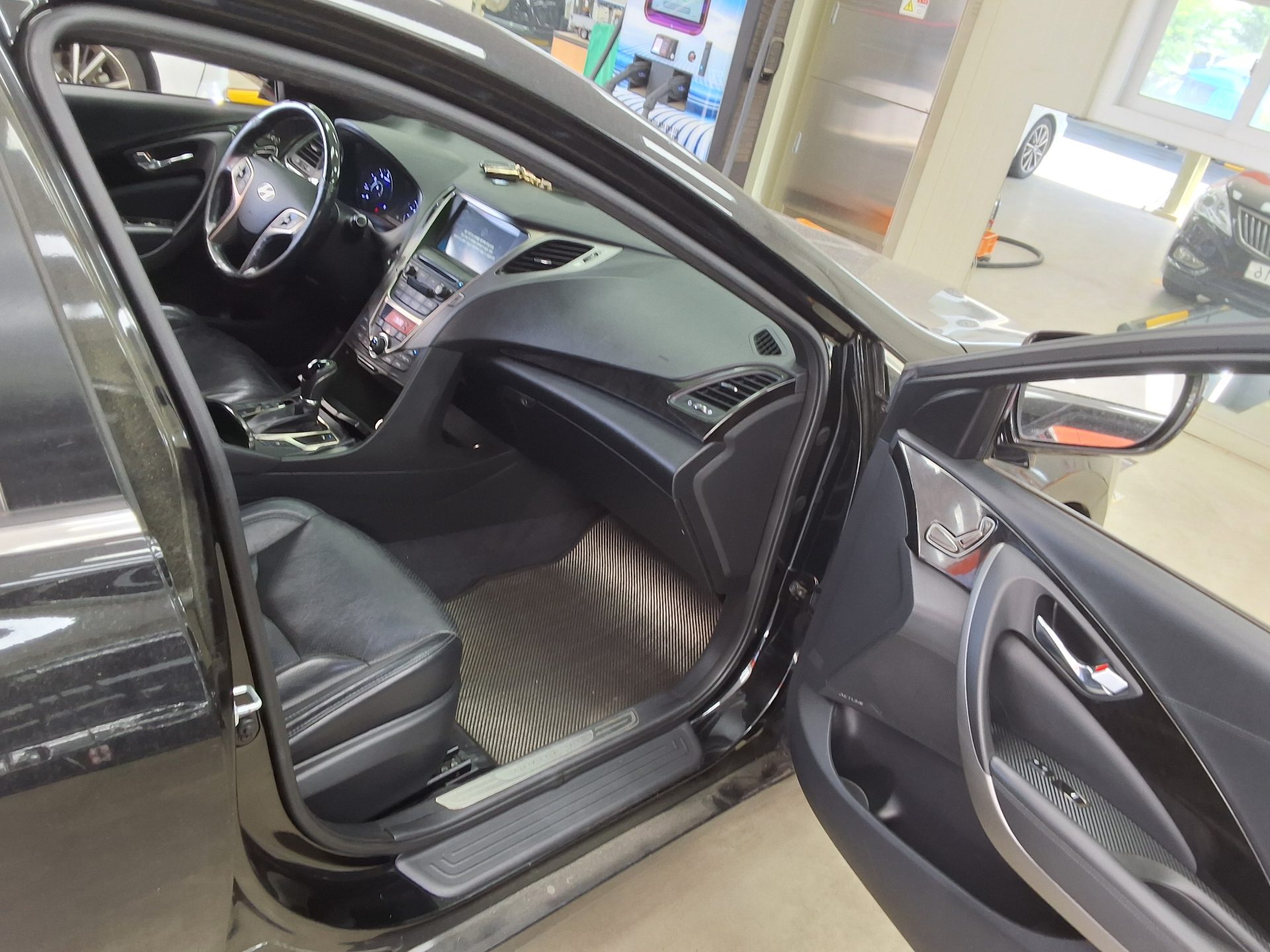 2014 - hyundai grandeur