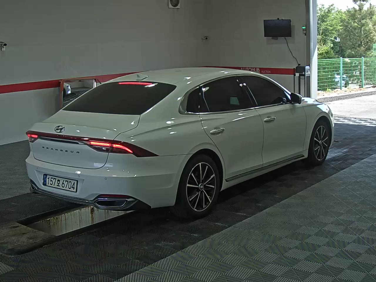 2022 - hyundai grandeur