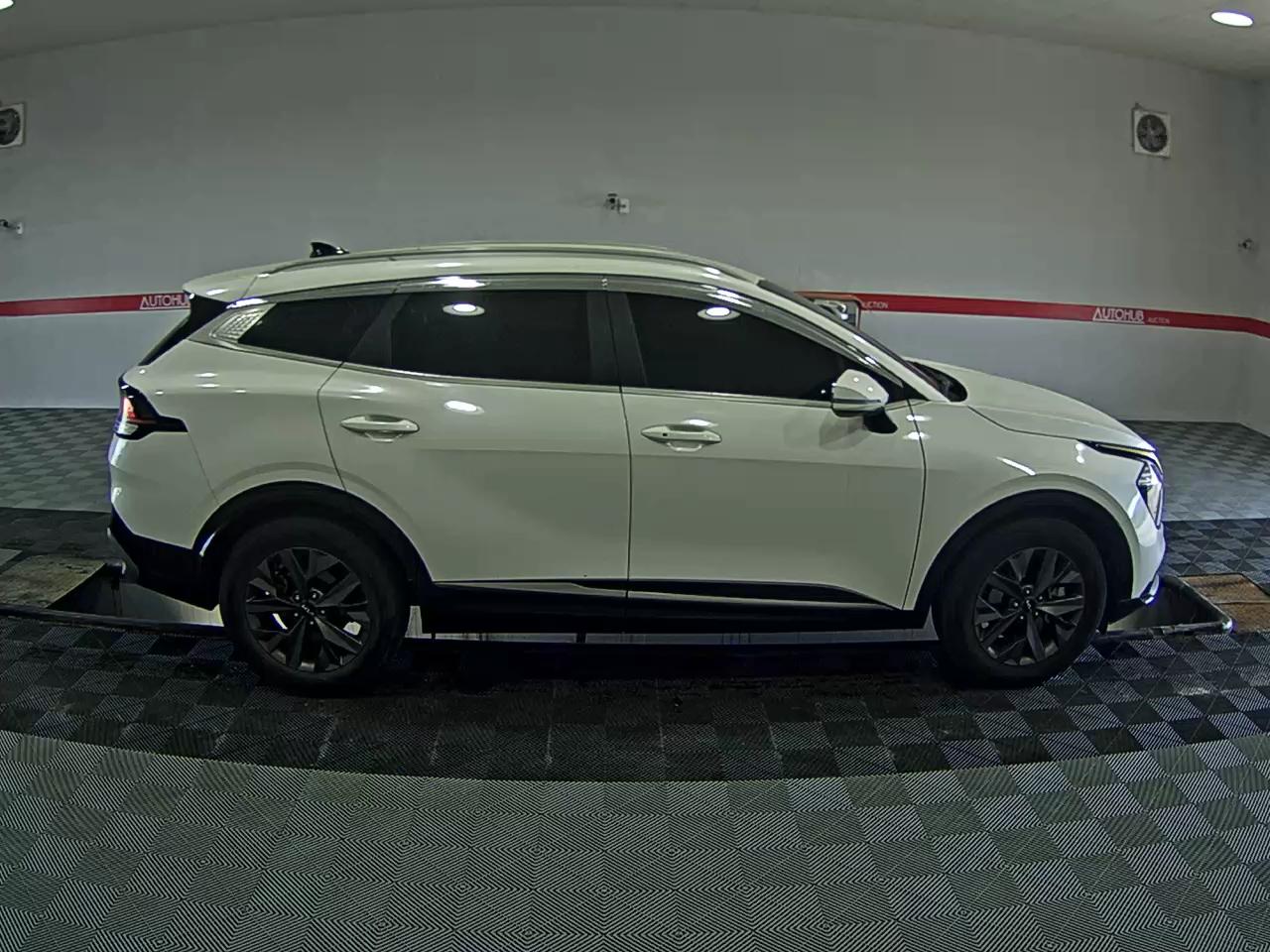2023 - kia sportage