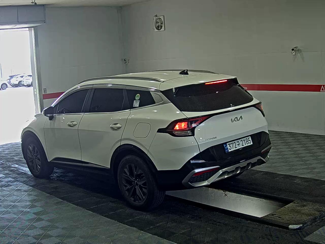 2023 - kia sportage