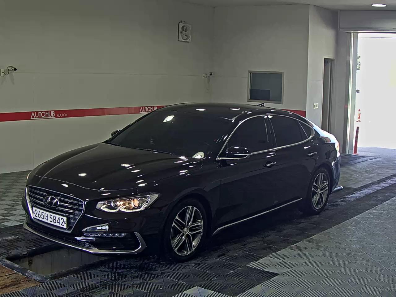 HYUNDAI GRANDEUR GDi