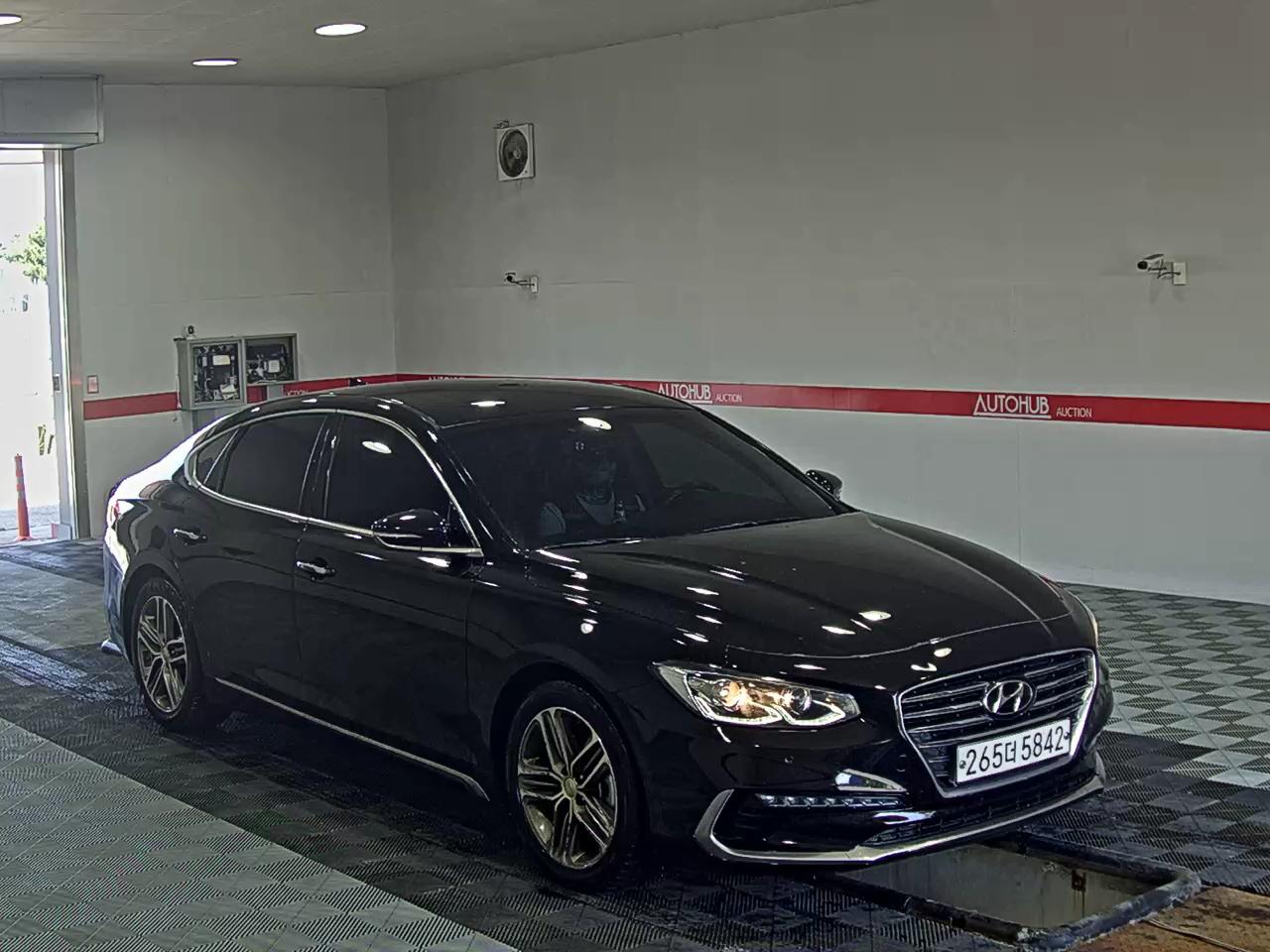 2018 - hyundai grandeur