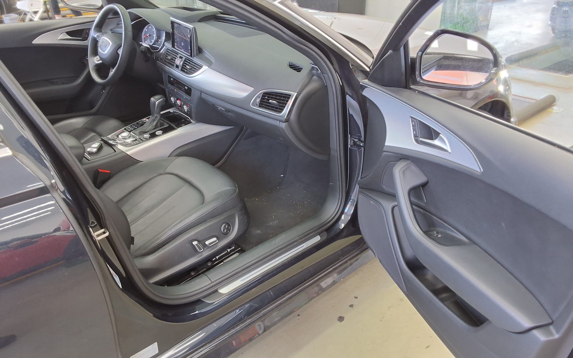 Audi A6 - 13