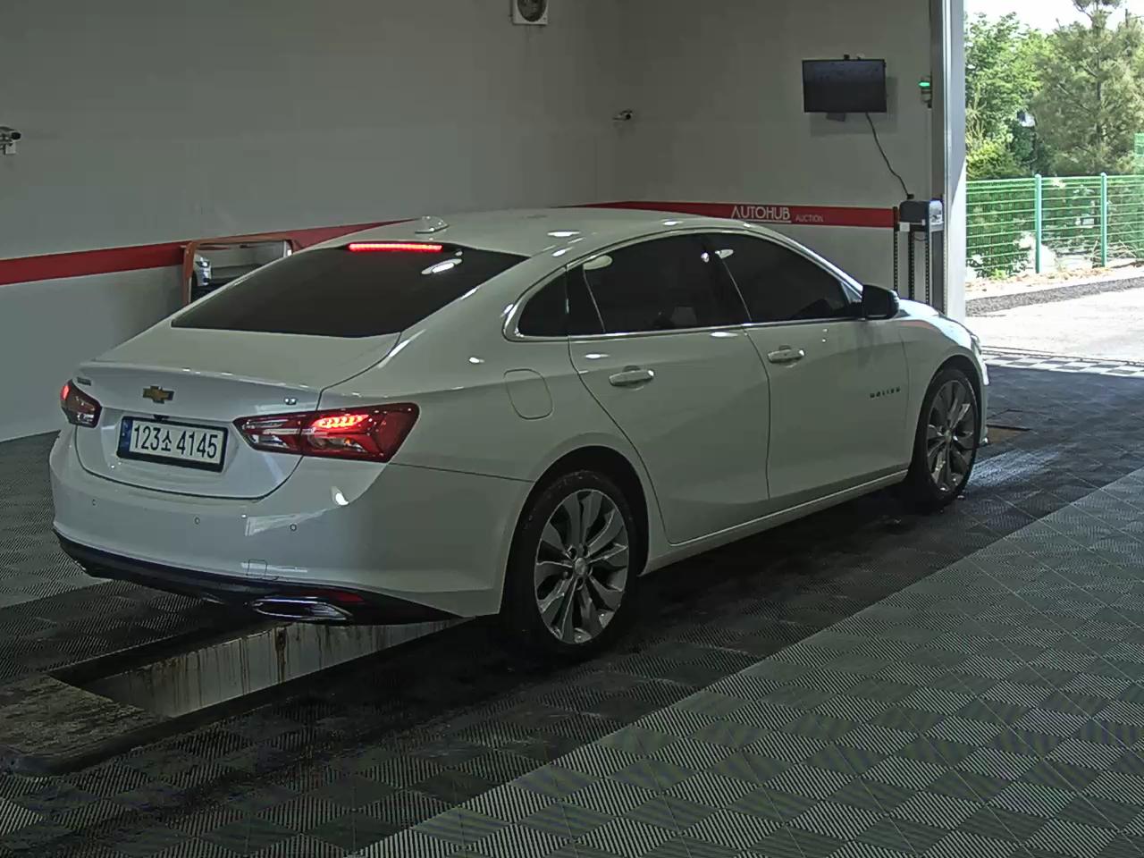 2021 - chevrolet malibu