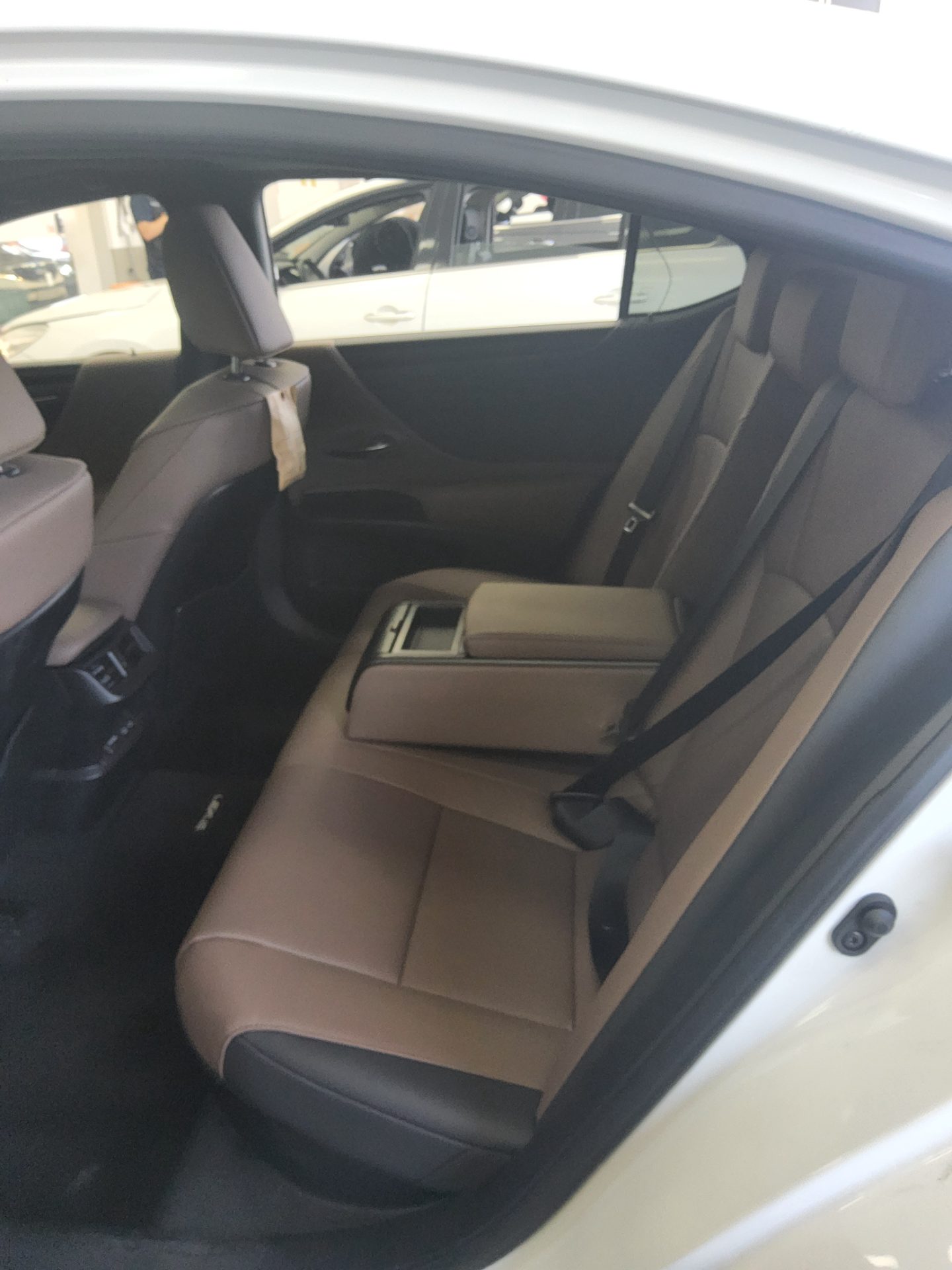 2024 - lexus es