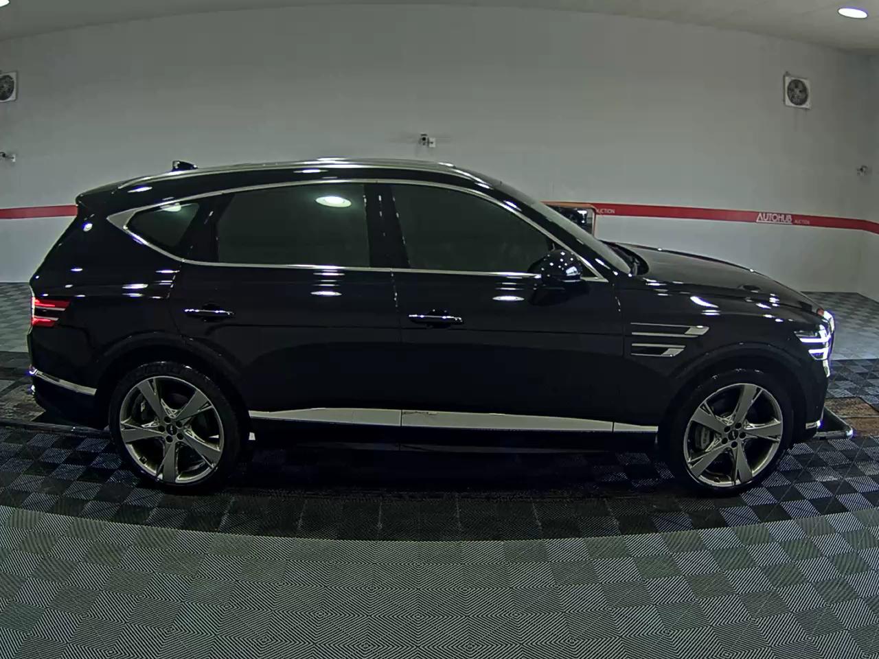 2022 - genesis gv80