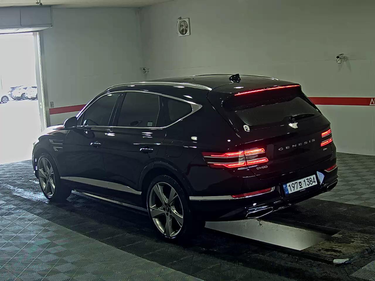 2022 - genesis gv80