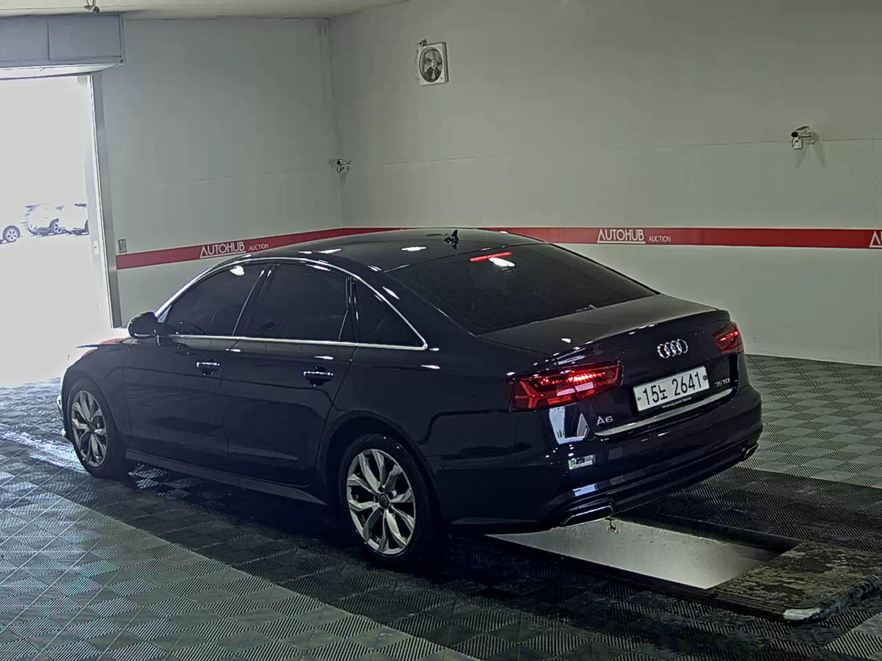 Audi A6 - 5