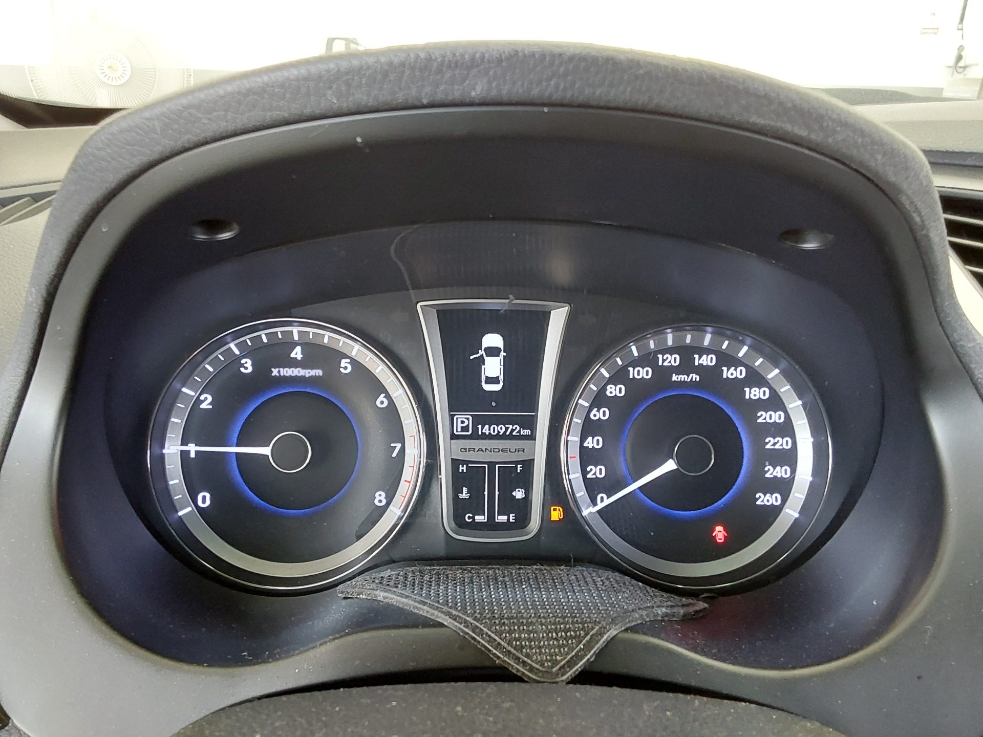 2011 - hyundai grandeur