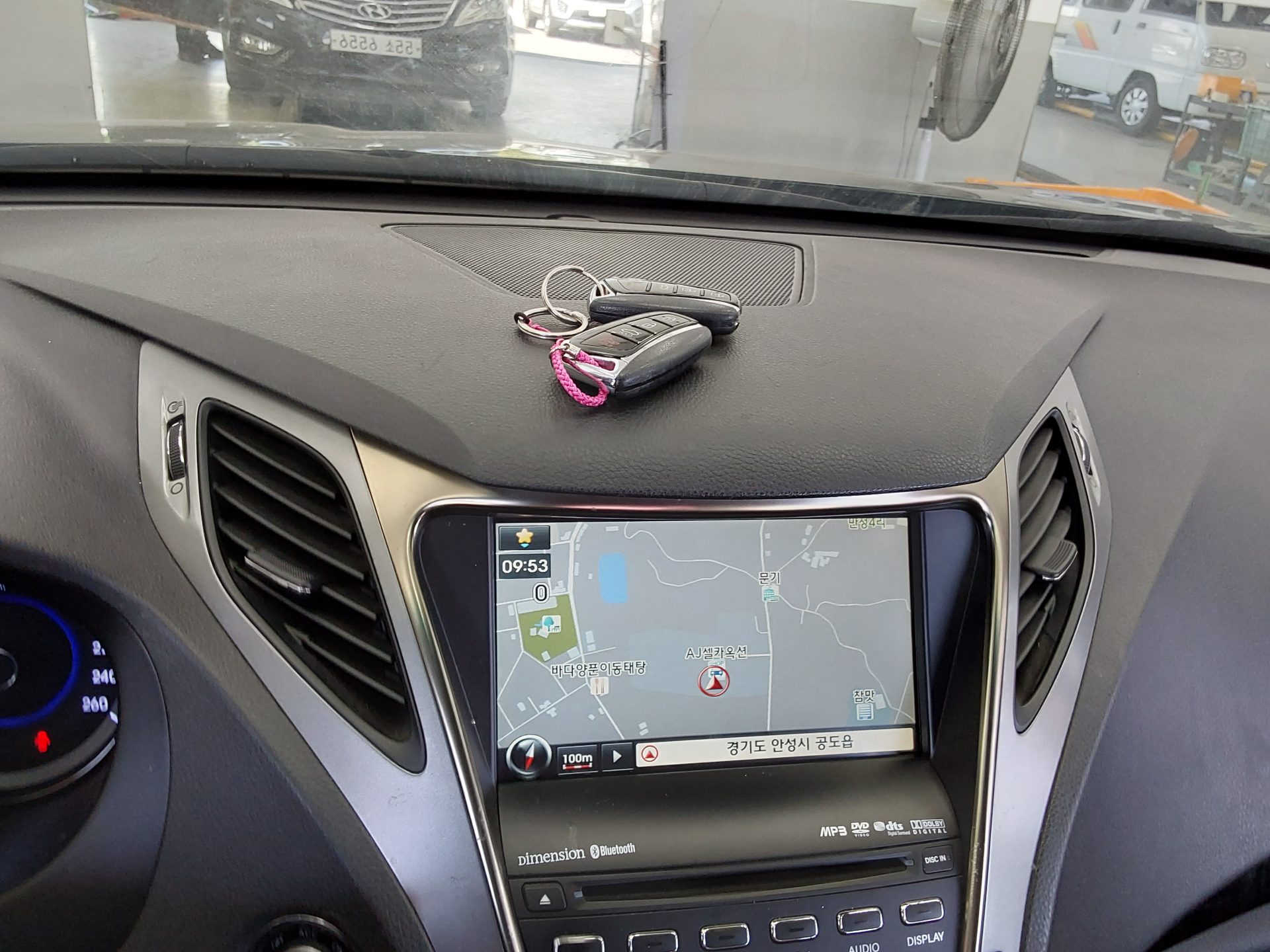 2011 - hyundai grandeur