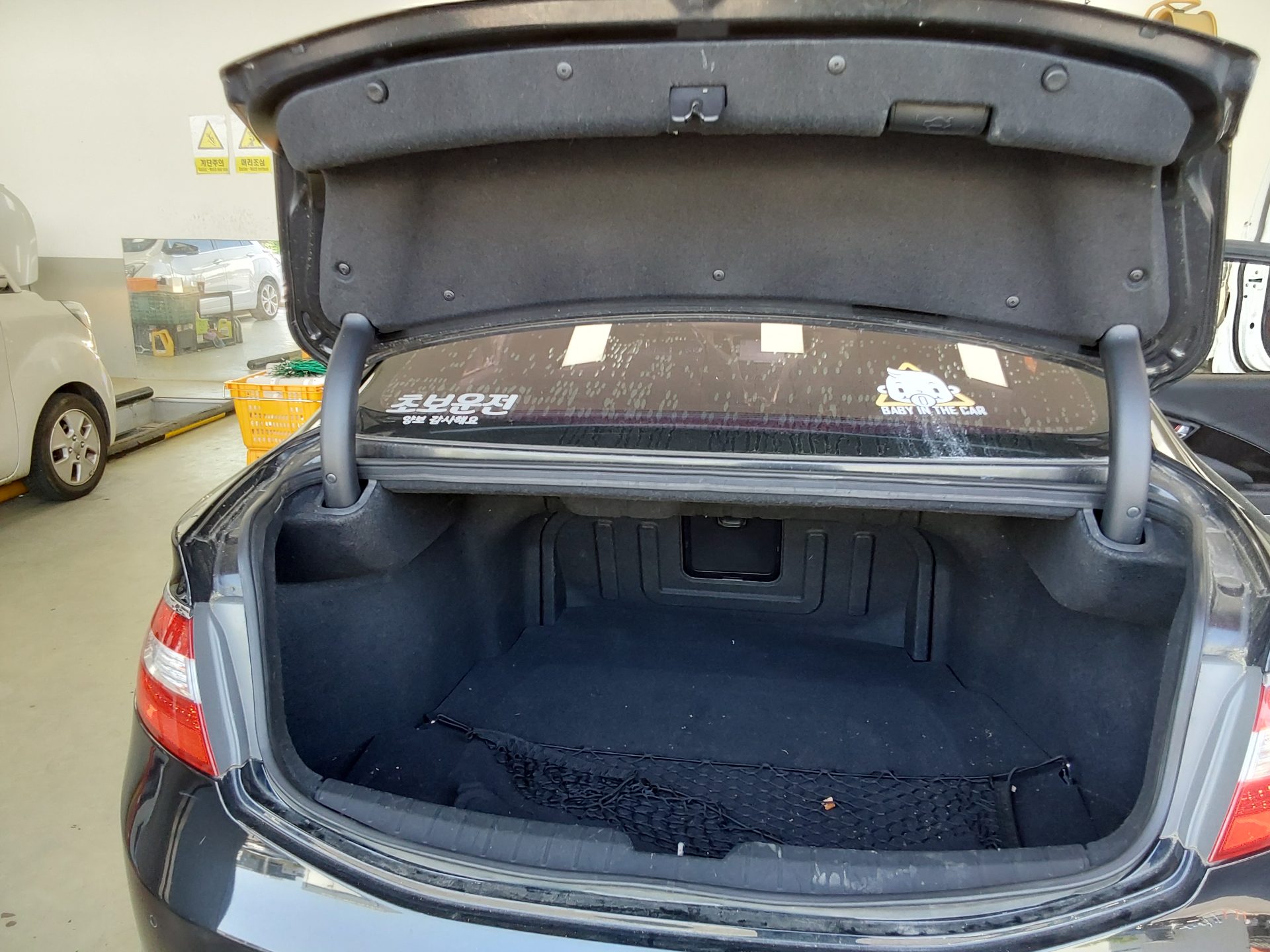 2011 - hyundai grandeur