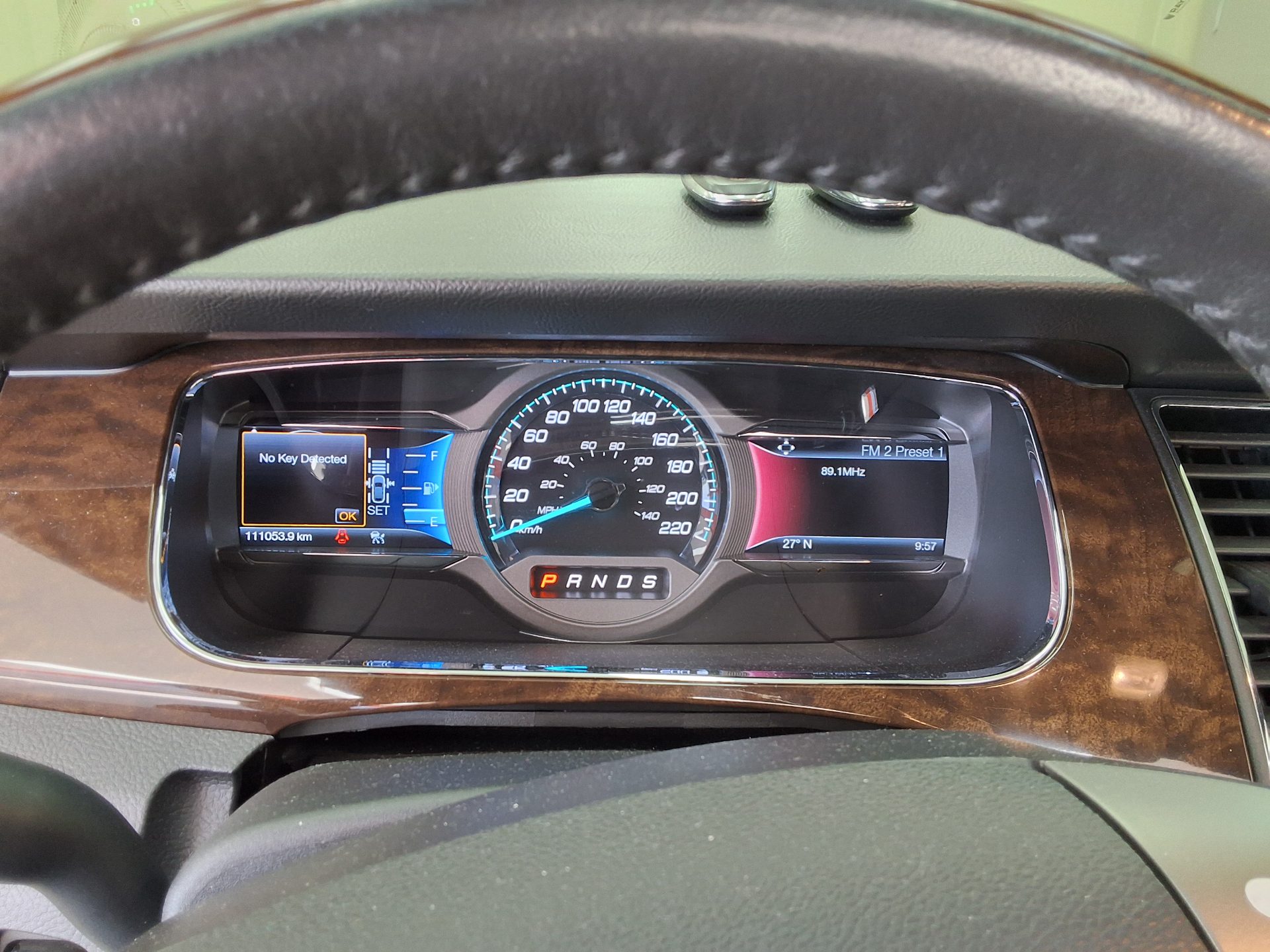 2014 - ford taurus