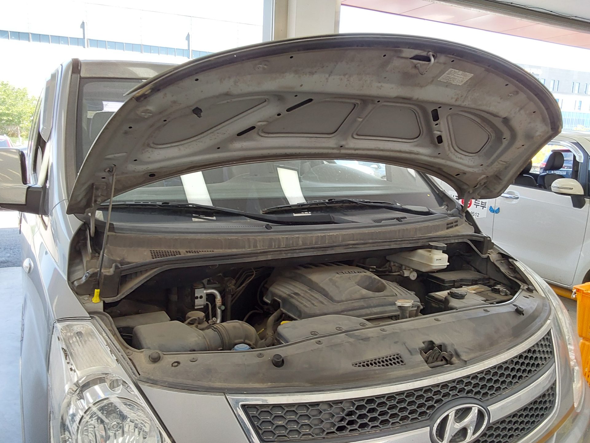 2013 - hyundai grand starex
