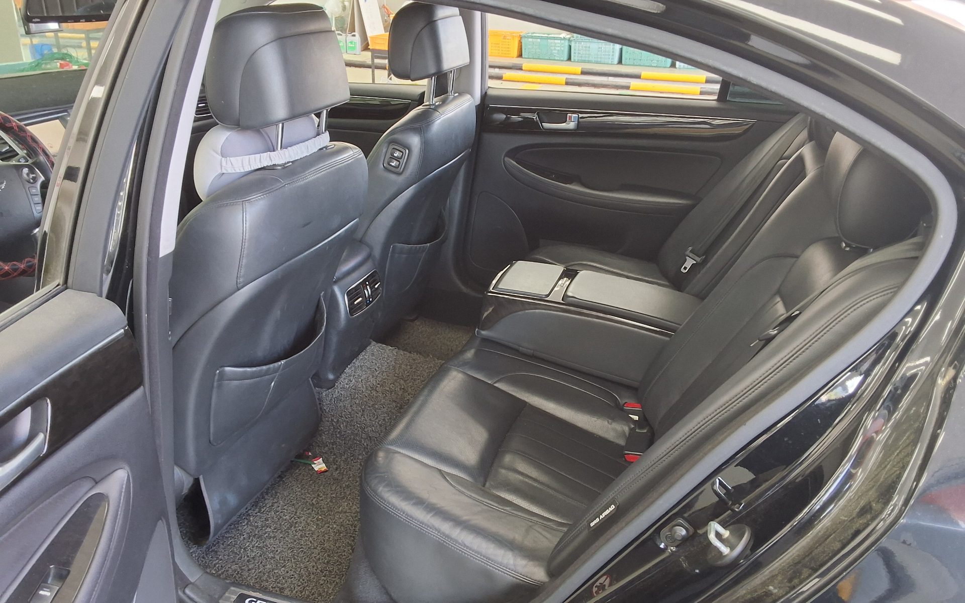 2012 - hyundai bh