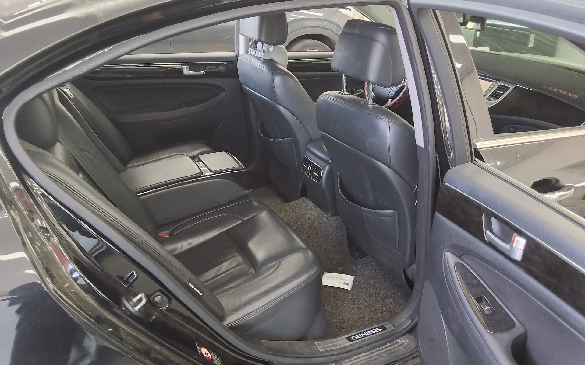 2012 - hyundai bh