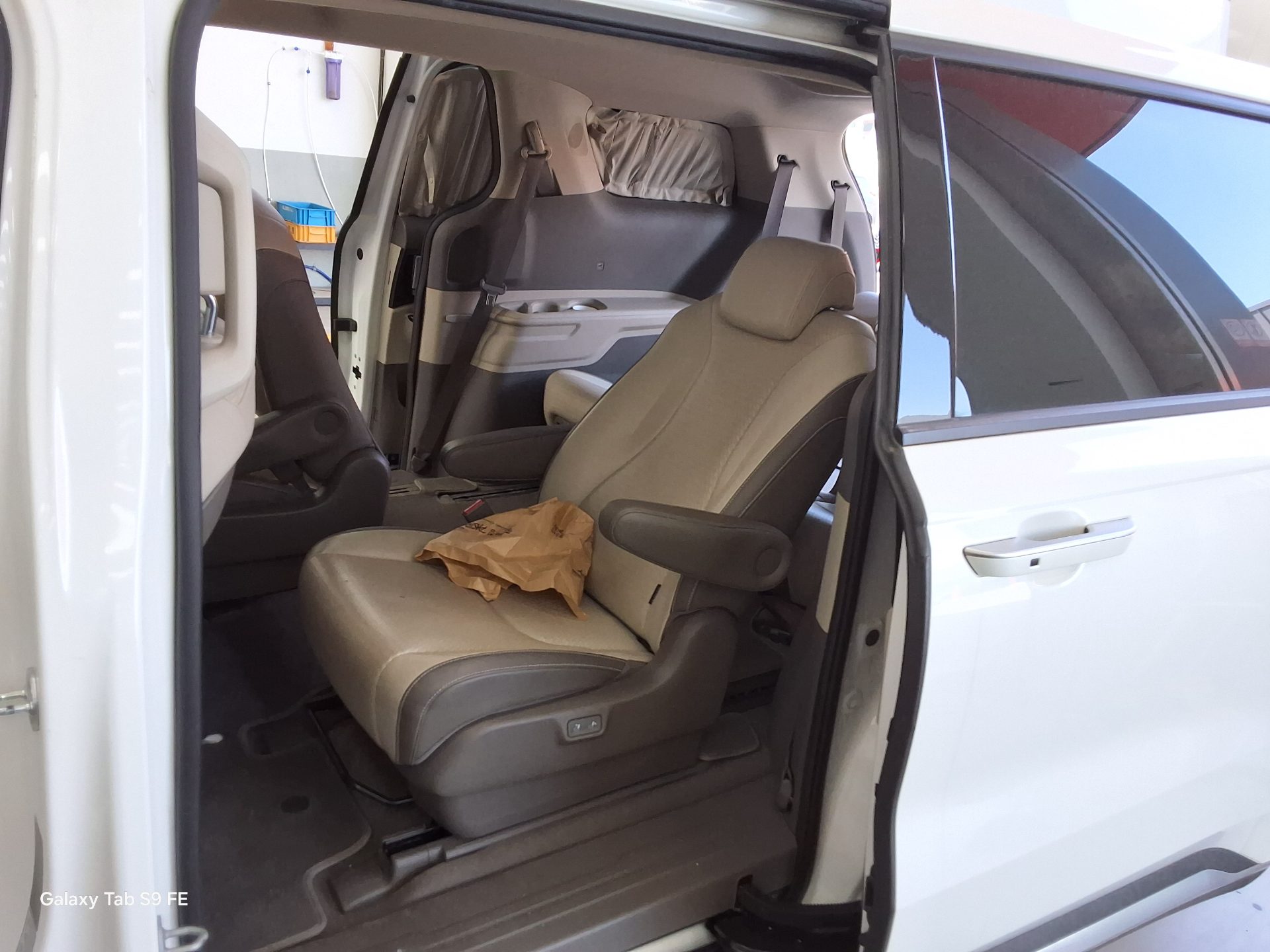2021 - kia carnival