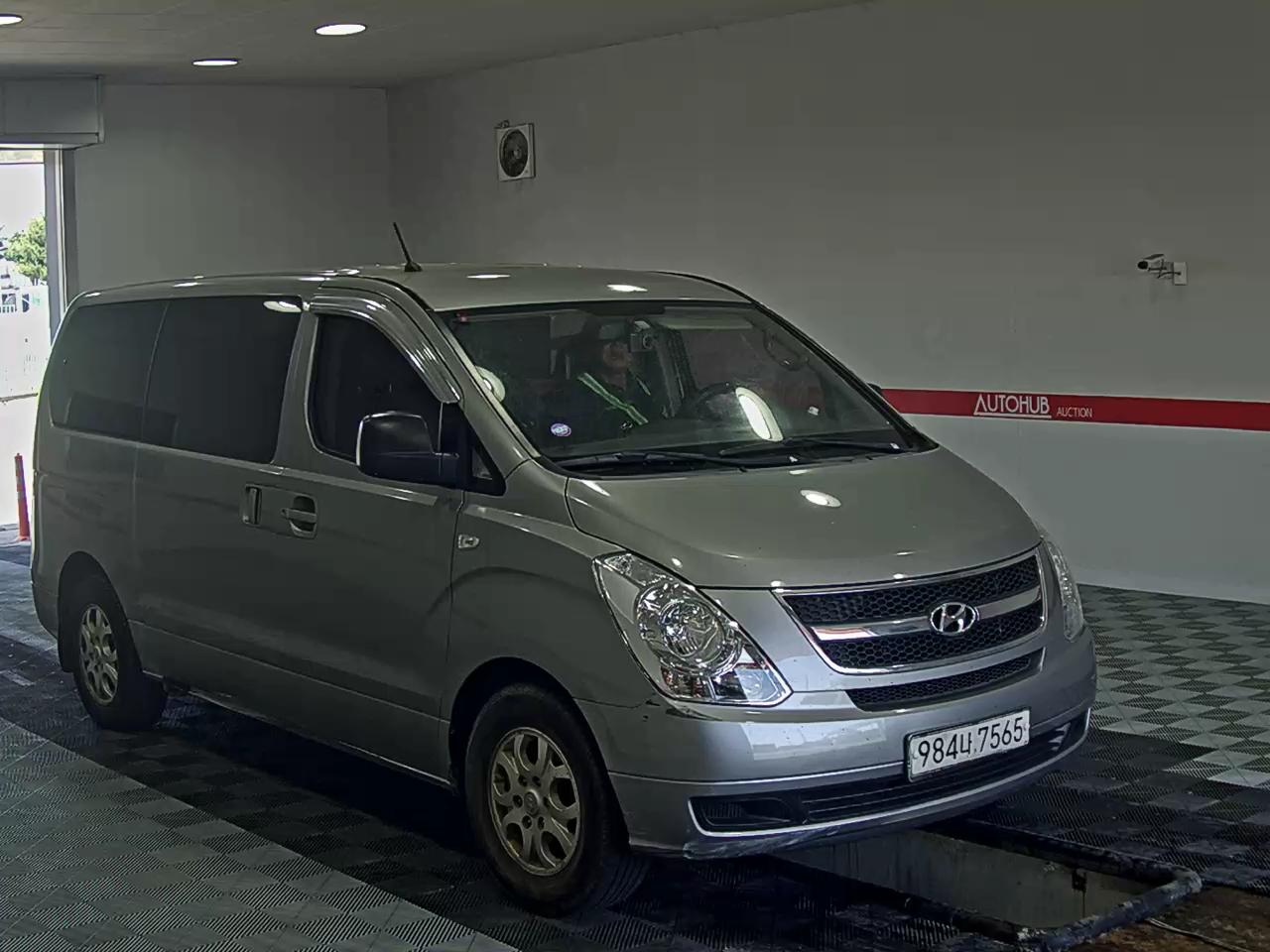 2015 - hyundai grand starex