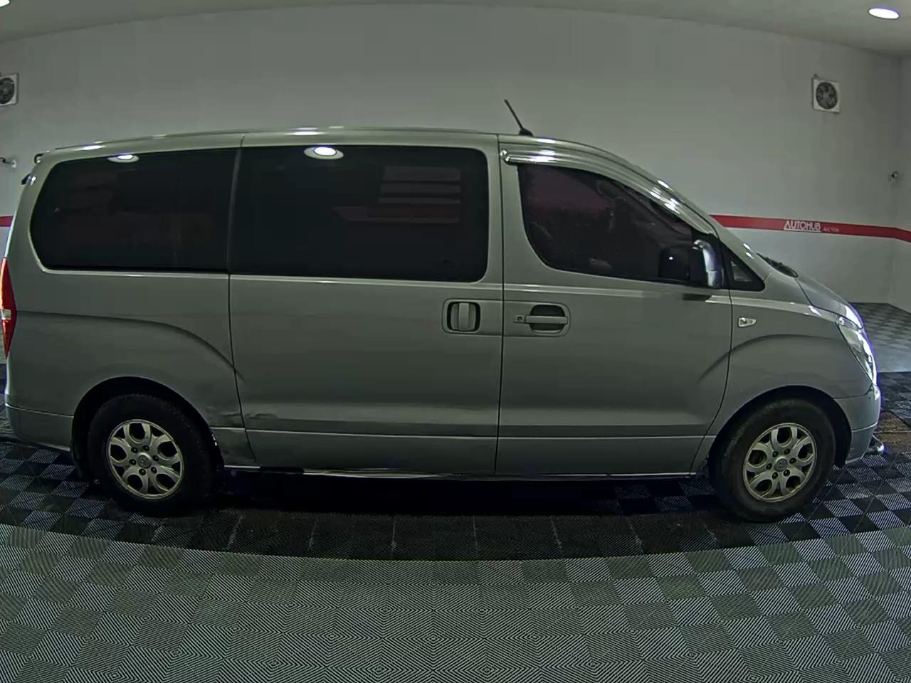 2015 - hyundai grand starex