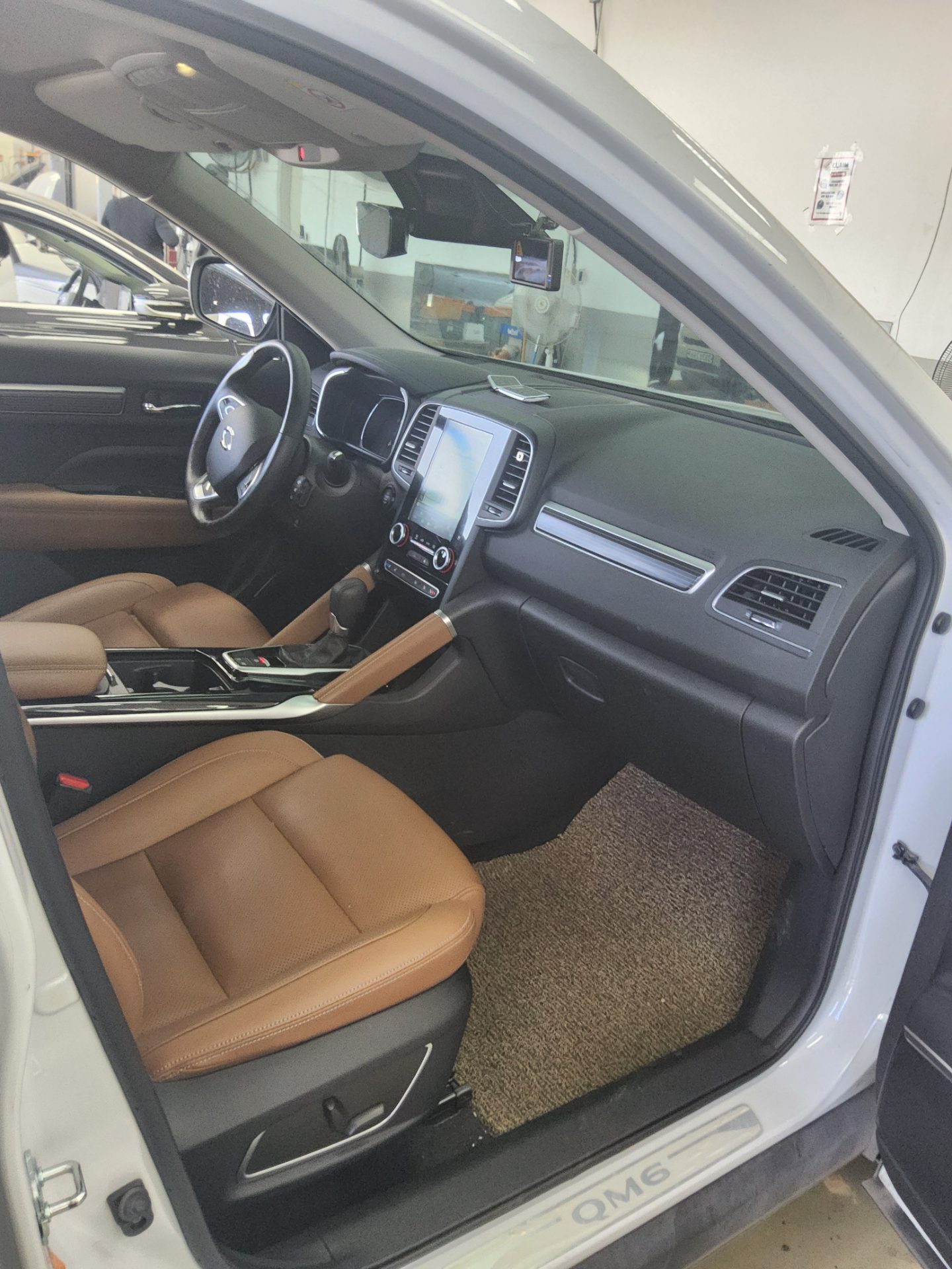2021 - renault qm6