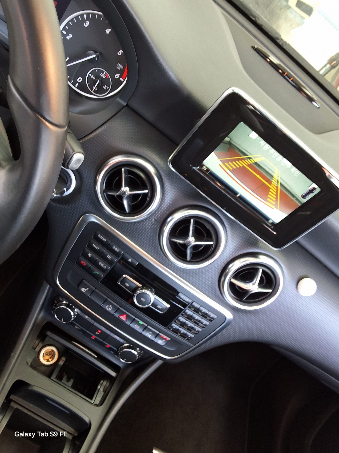 2014 - mercedes-benz a200
