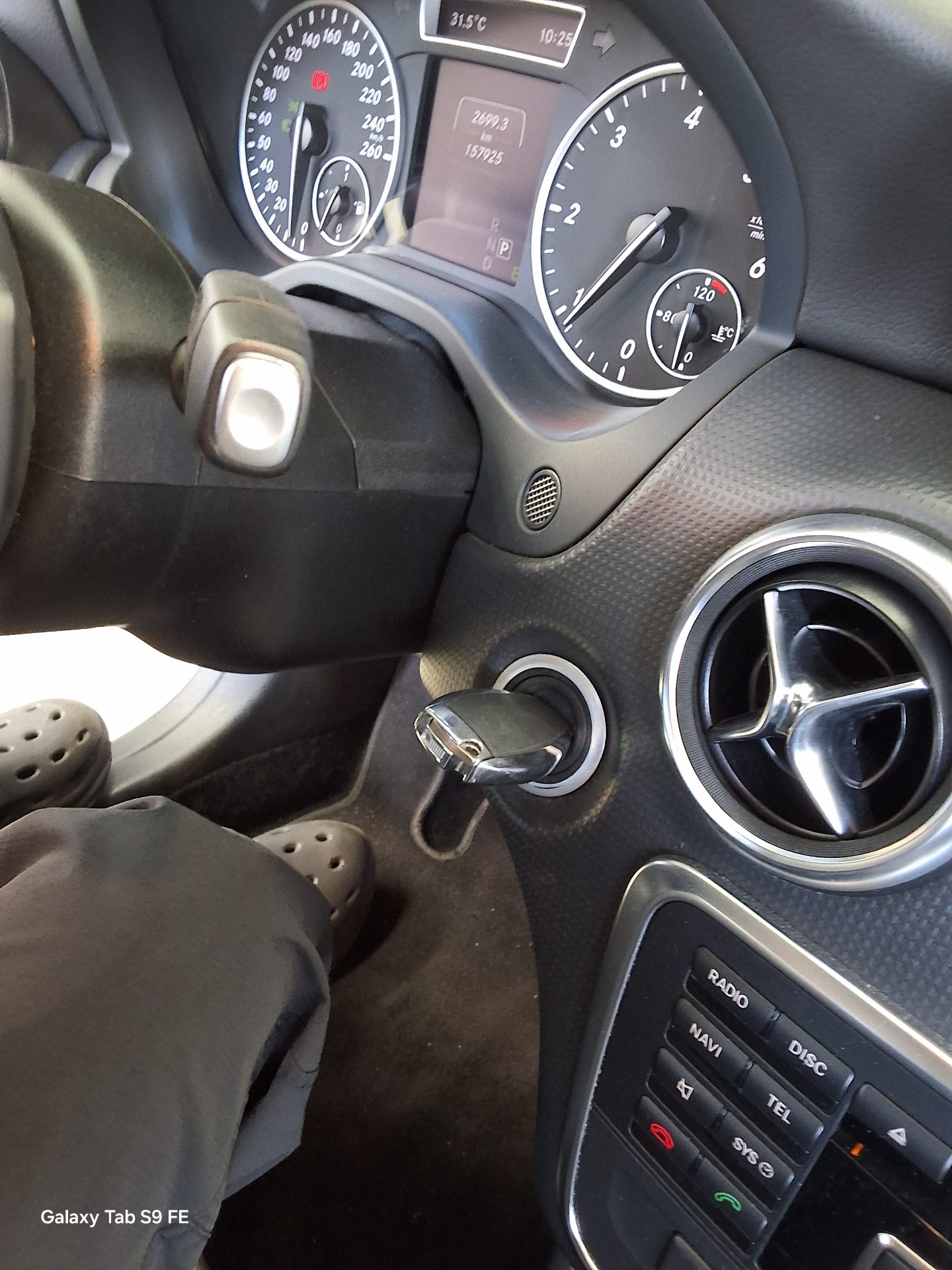 2014 - mercedes-benz a200