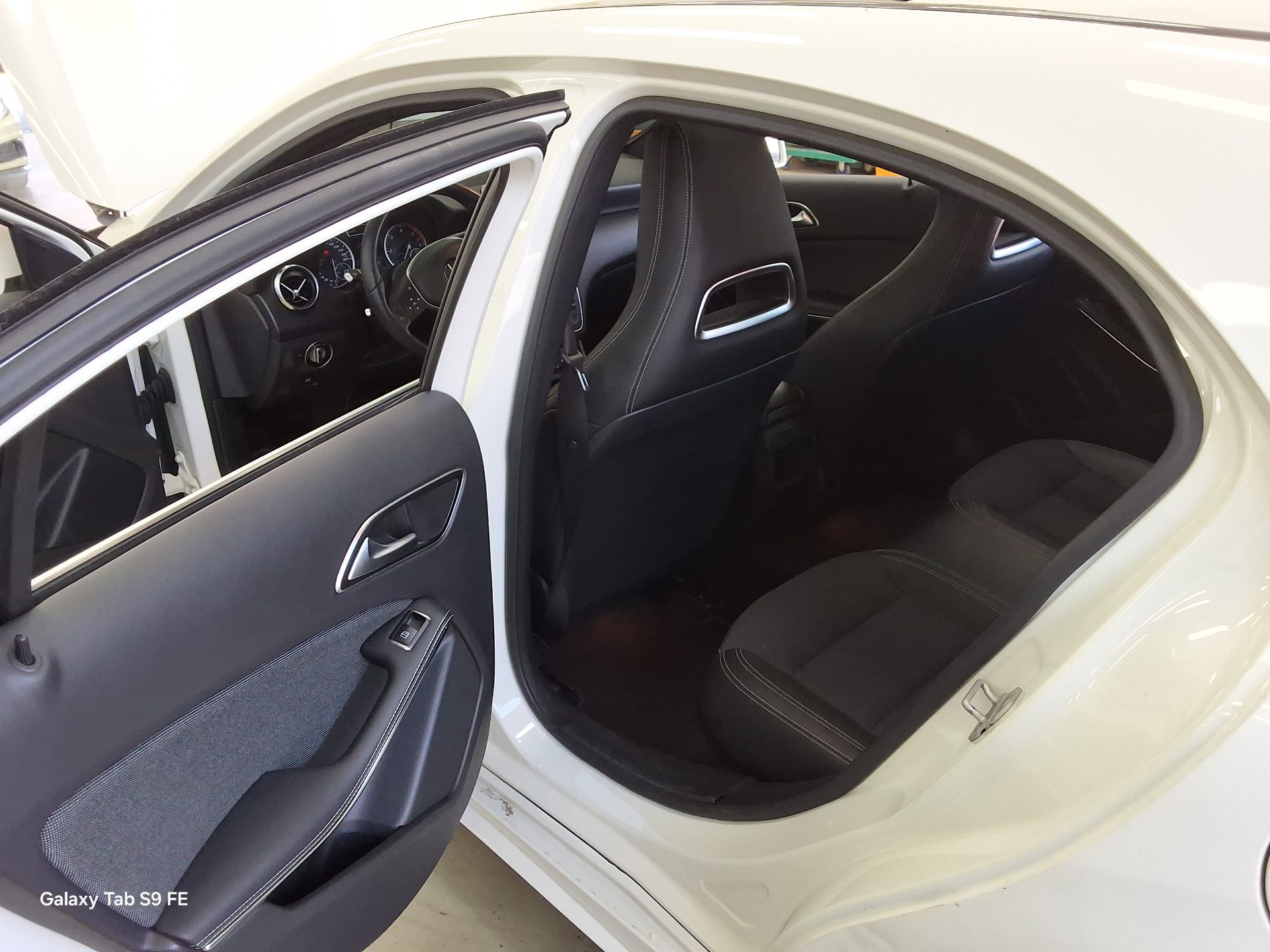 2014 - mercedes-benz a200