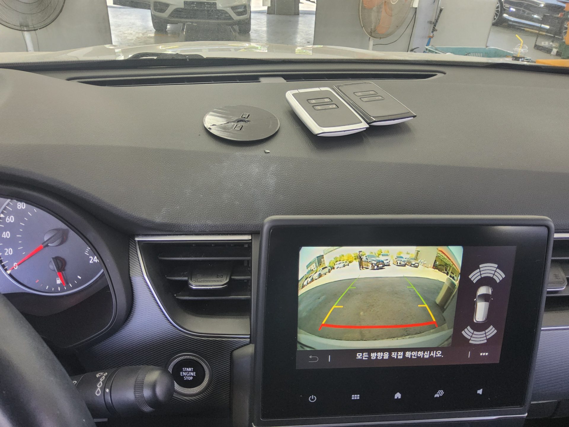 2022 - renault xm3