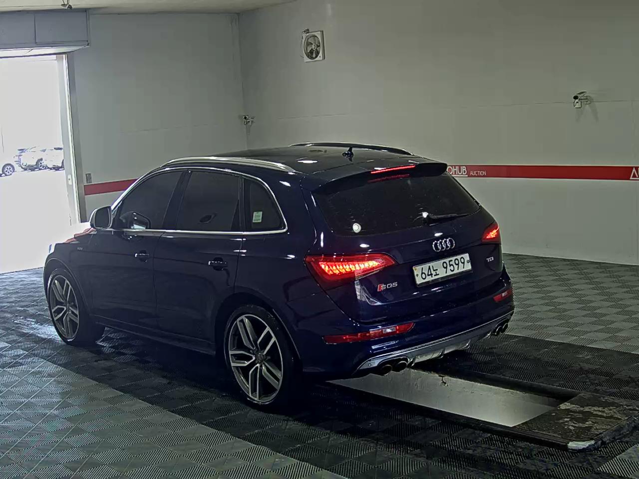 Audi SQ5 - 5