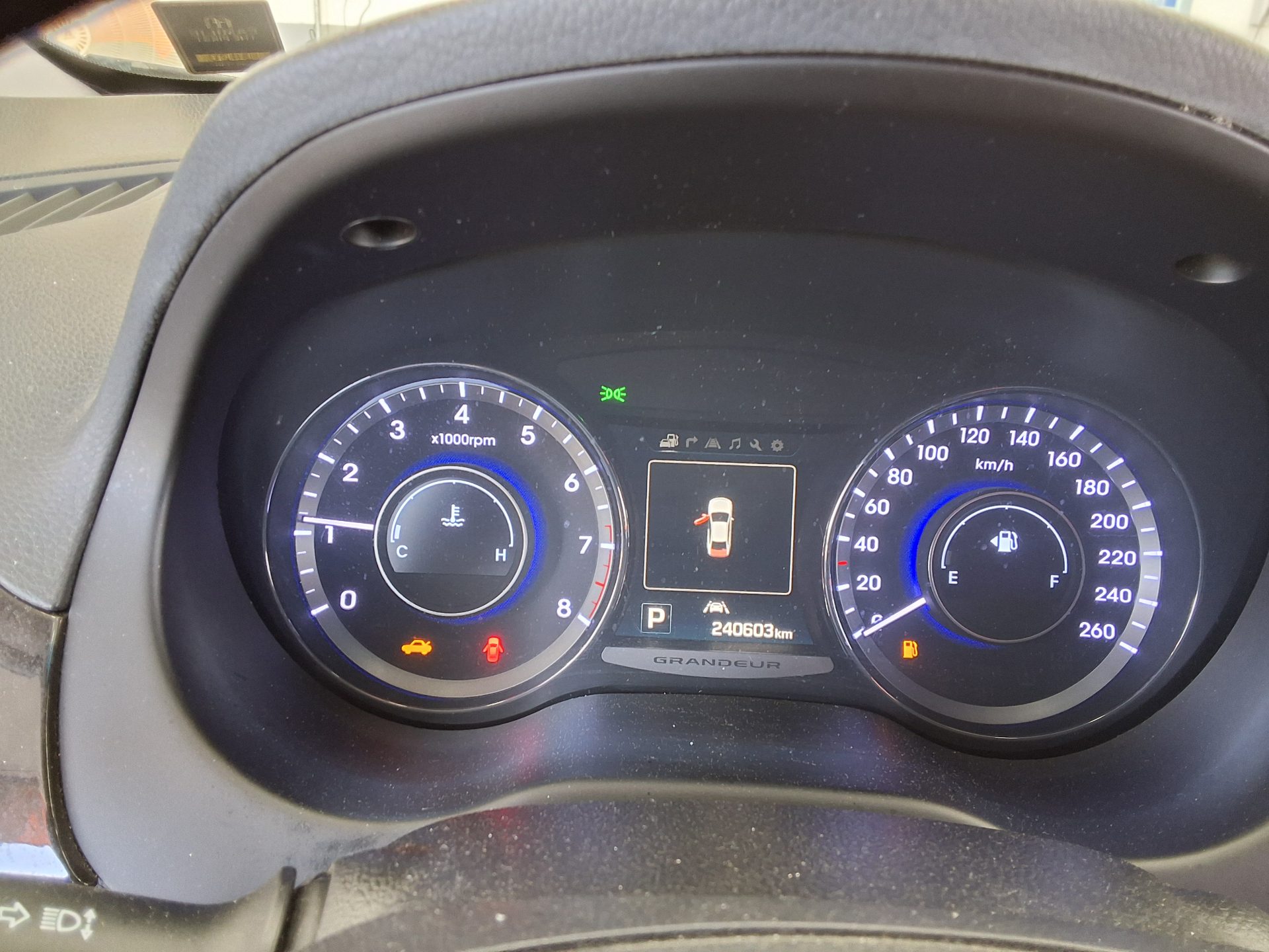 2016 - hyundai grandeur