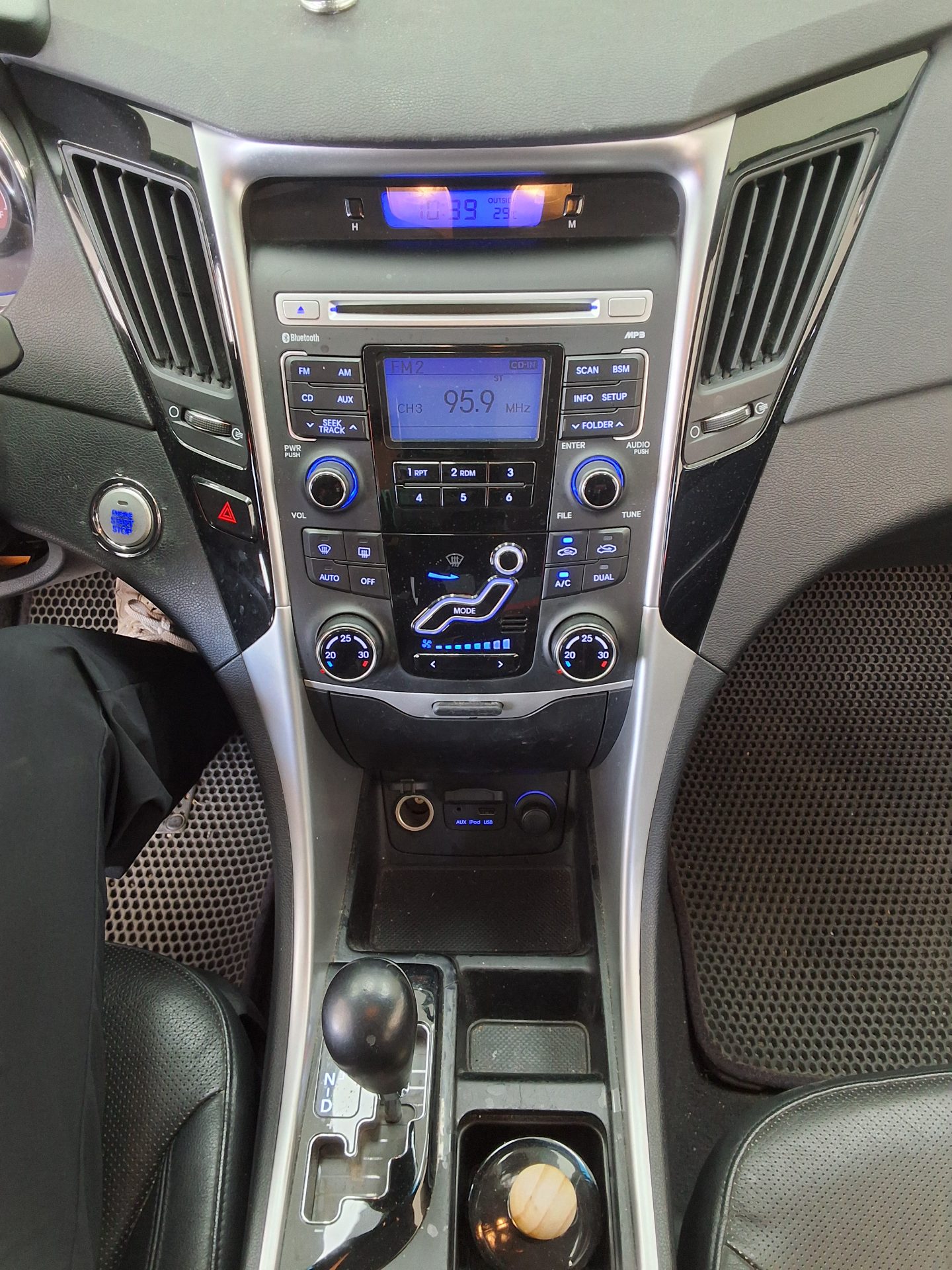 2010 - hyundai sonata