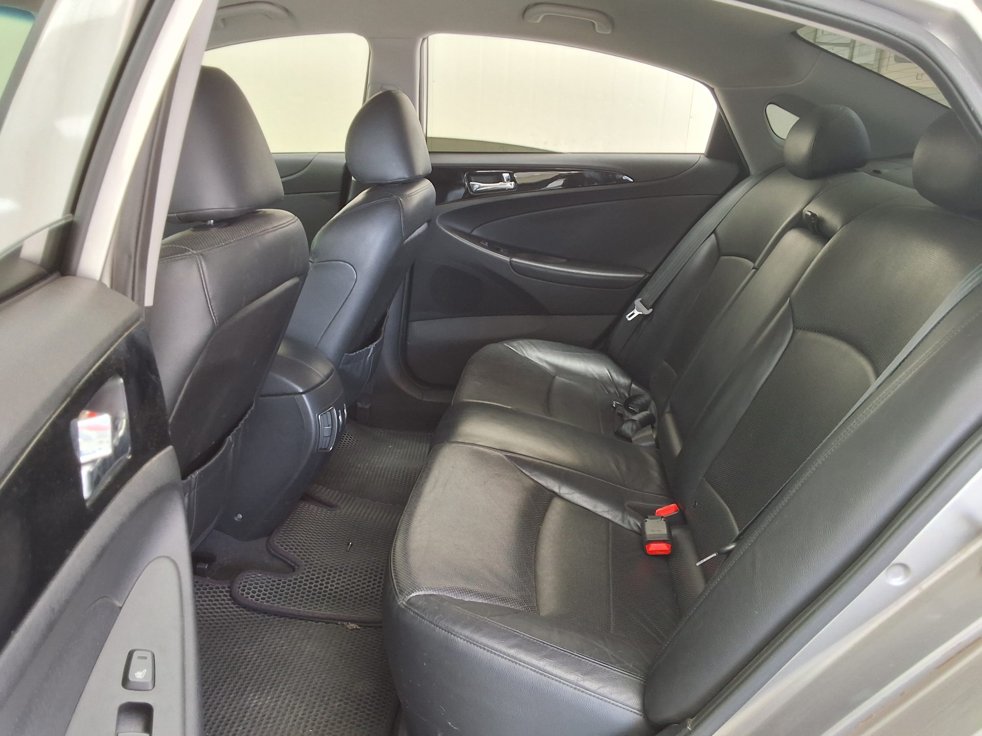 2010 - hyundai sonata