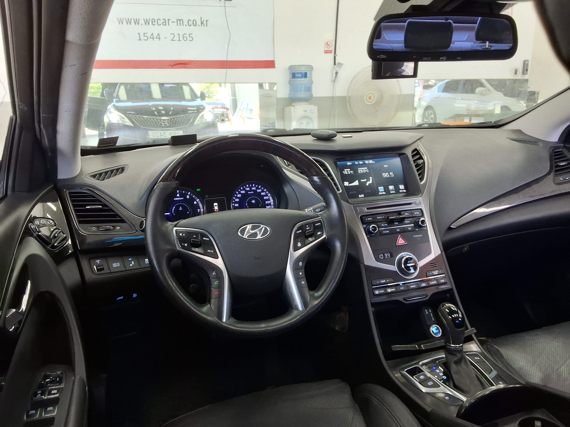 2016 - hyundai grandeur